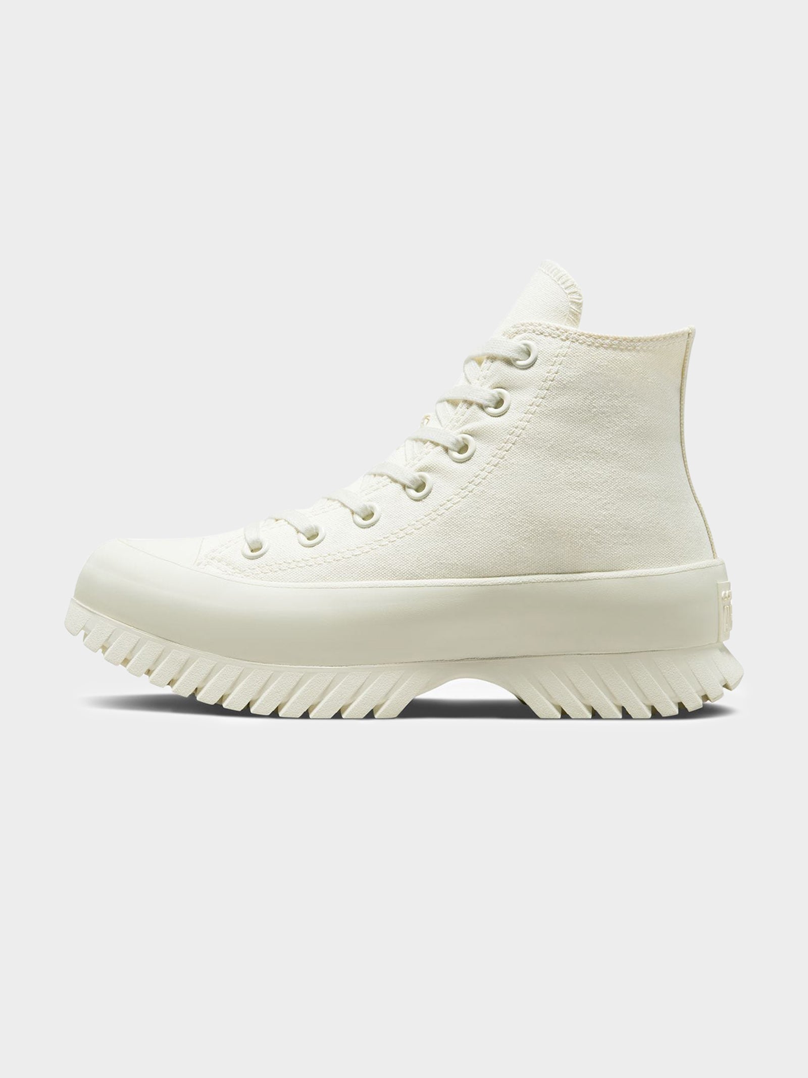 Unisex Chuck Taylor All Star Lugged 2.0 High Top Sneakers in Egret