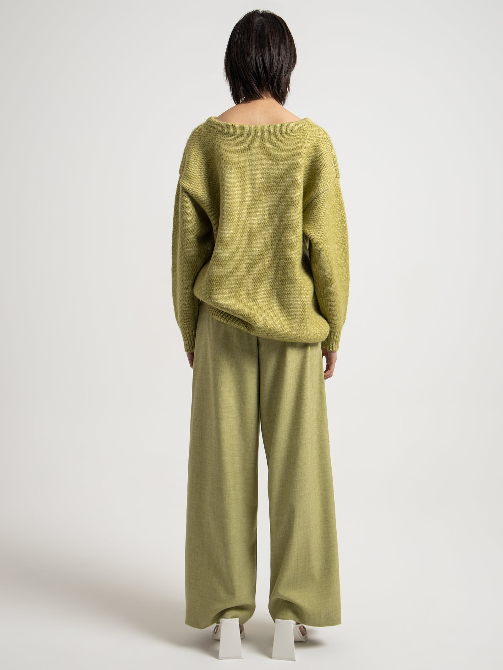 Sare Slouch Sweater in Aloe