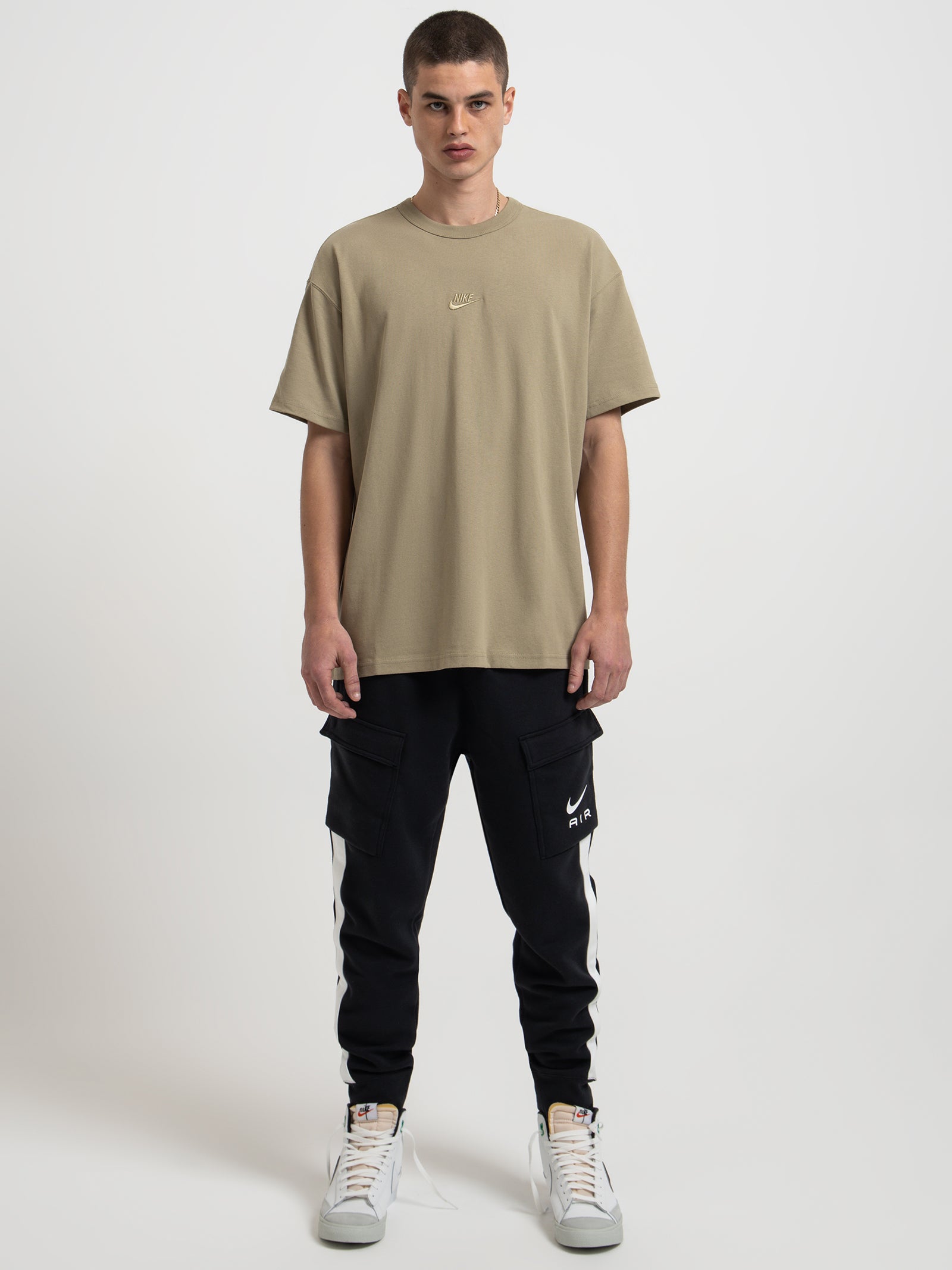 Sportswear Premium Essentials Sustainable T-Shirt in Neutral Olive