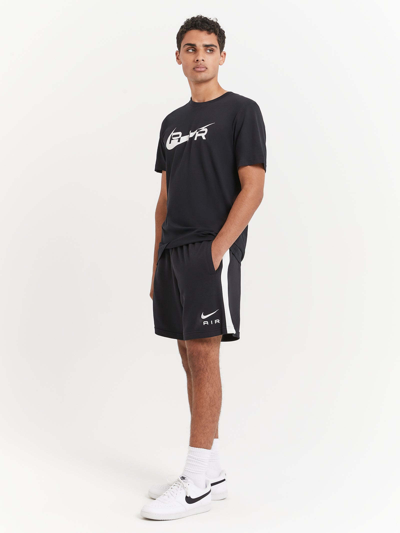 Sportswear Air Graphic T-Shirt in Black