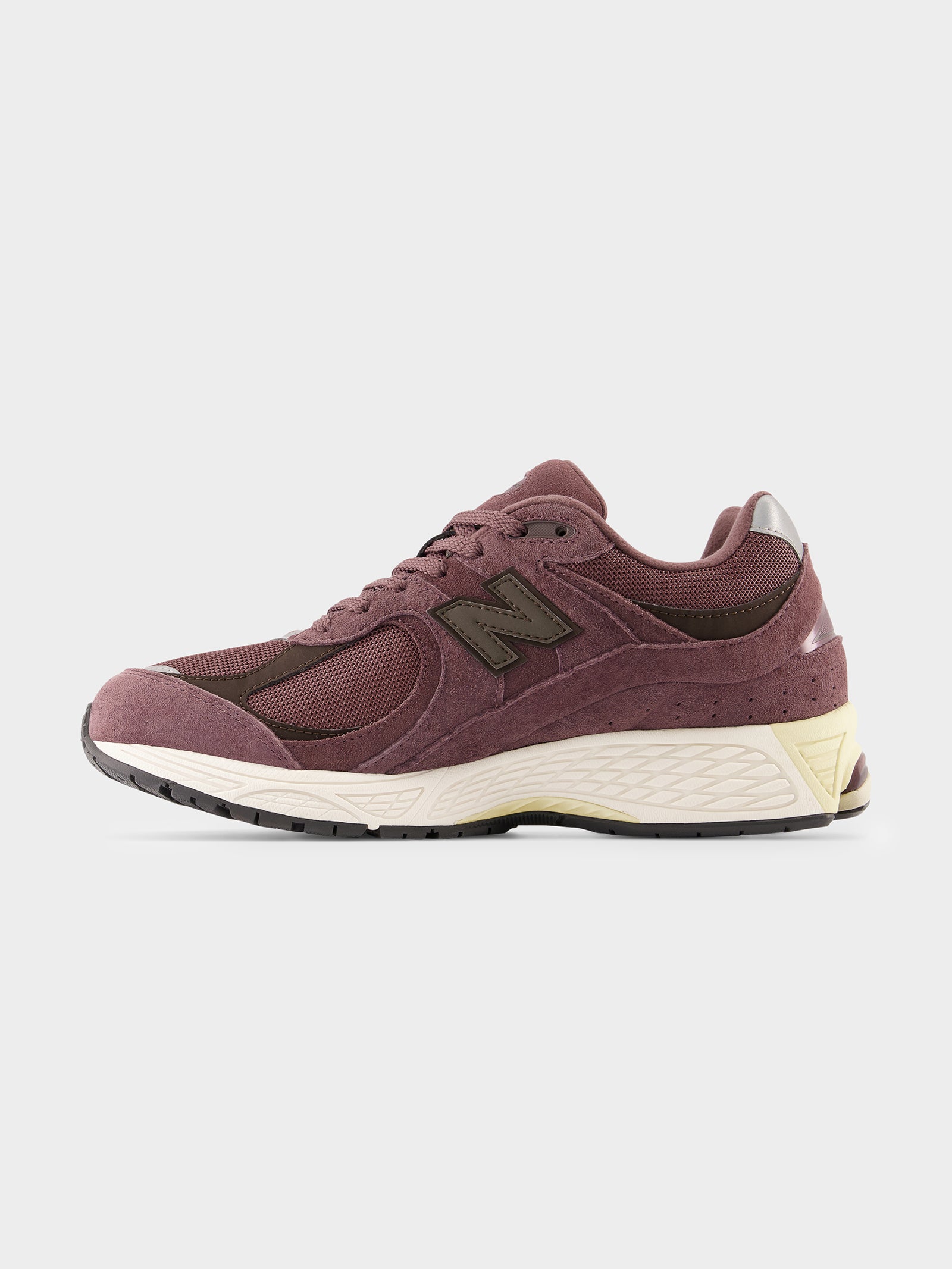 Unisex 2002 Sneakers in Maroon