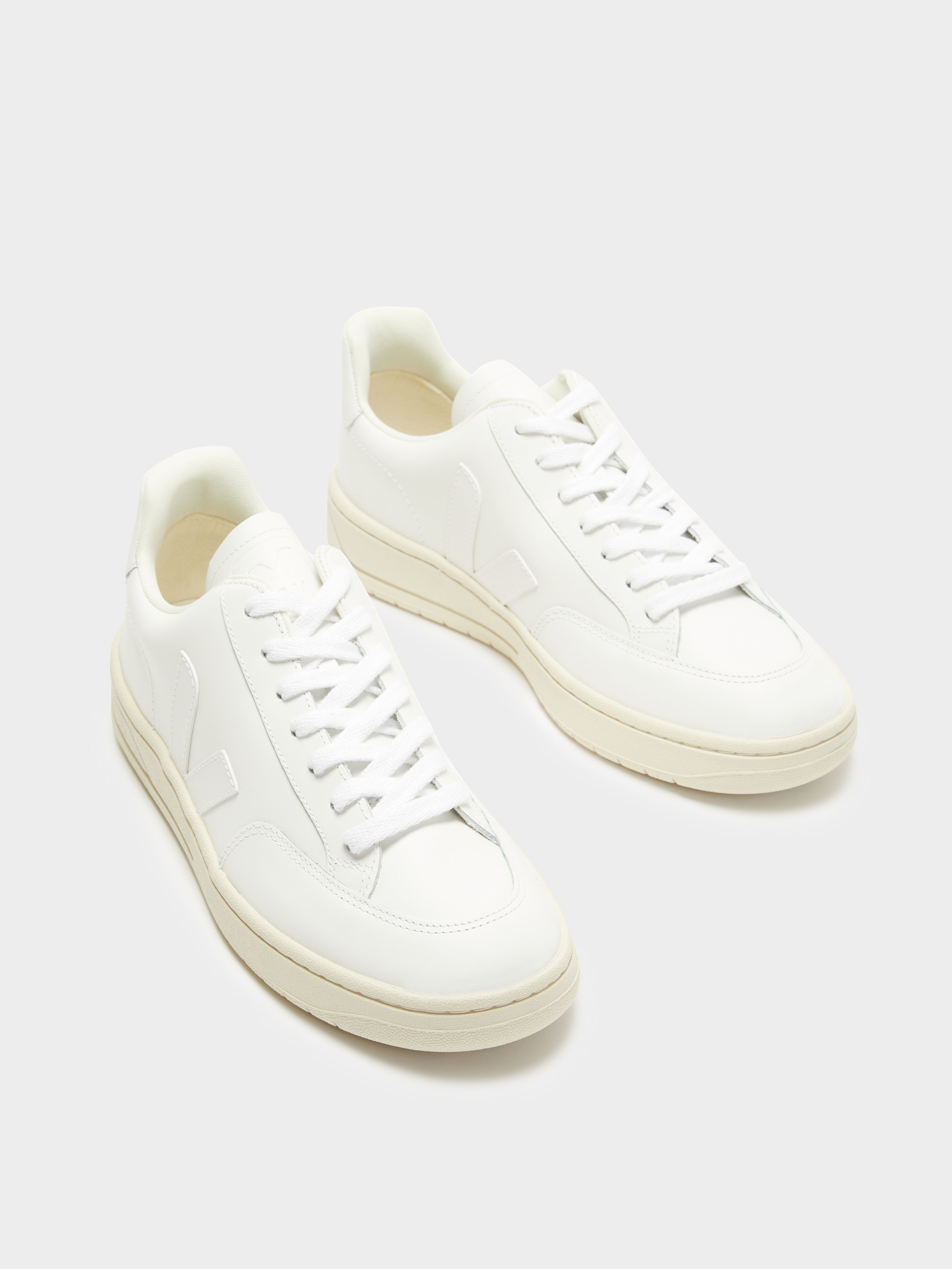 Womens V12 Leather Sneakers in White