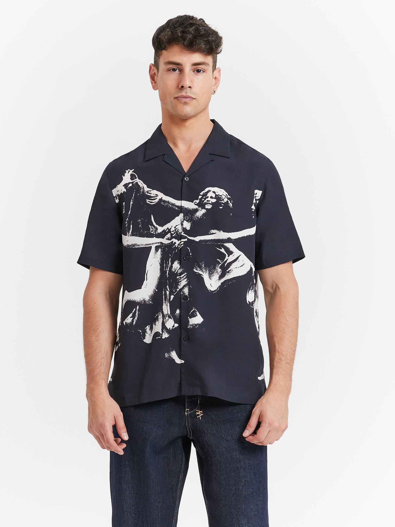 Dancers Resort Short Sleeve Shirt in Black