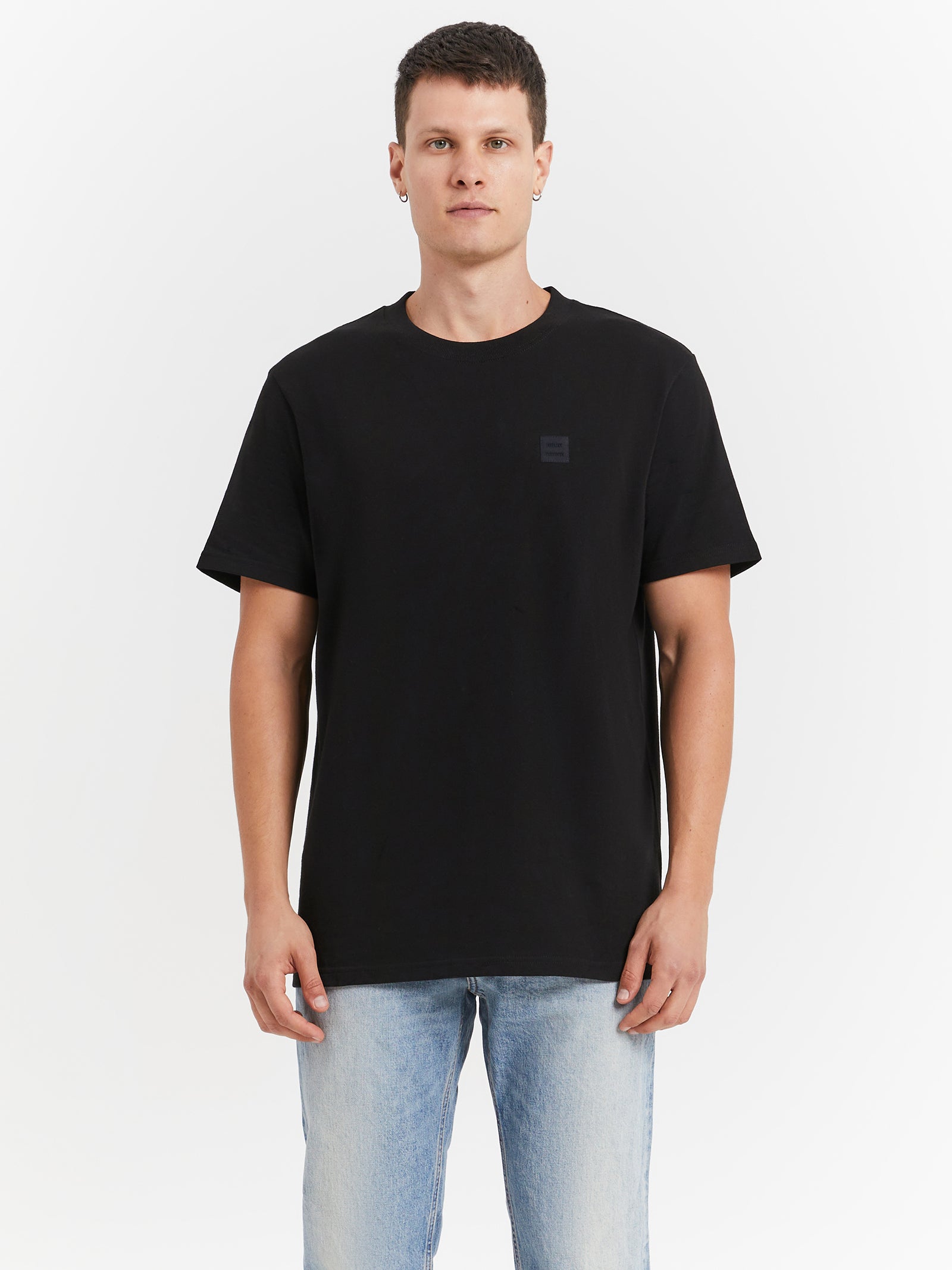 Neuw Premium T-Shirt in Jet Black