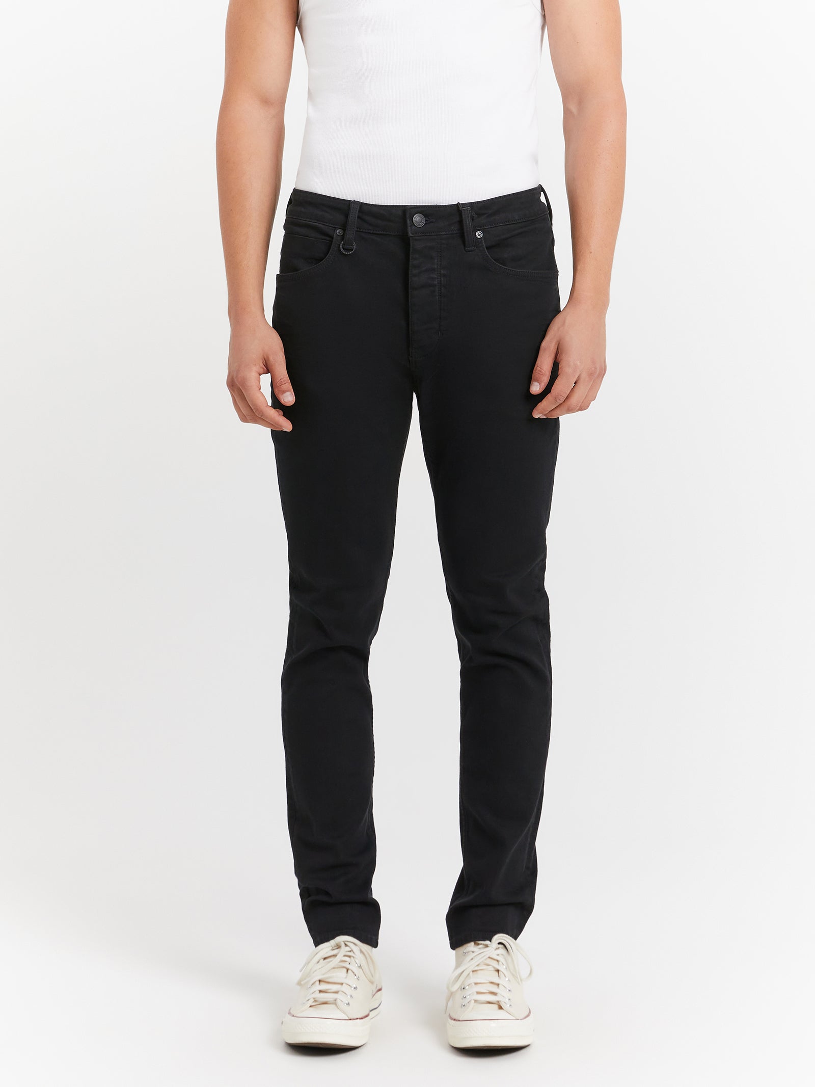 Ray Tapered Jeans in Northern Black