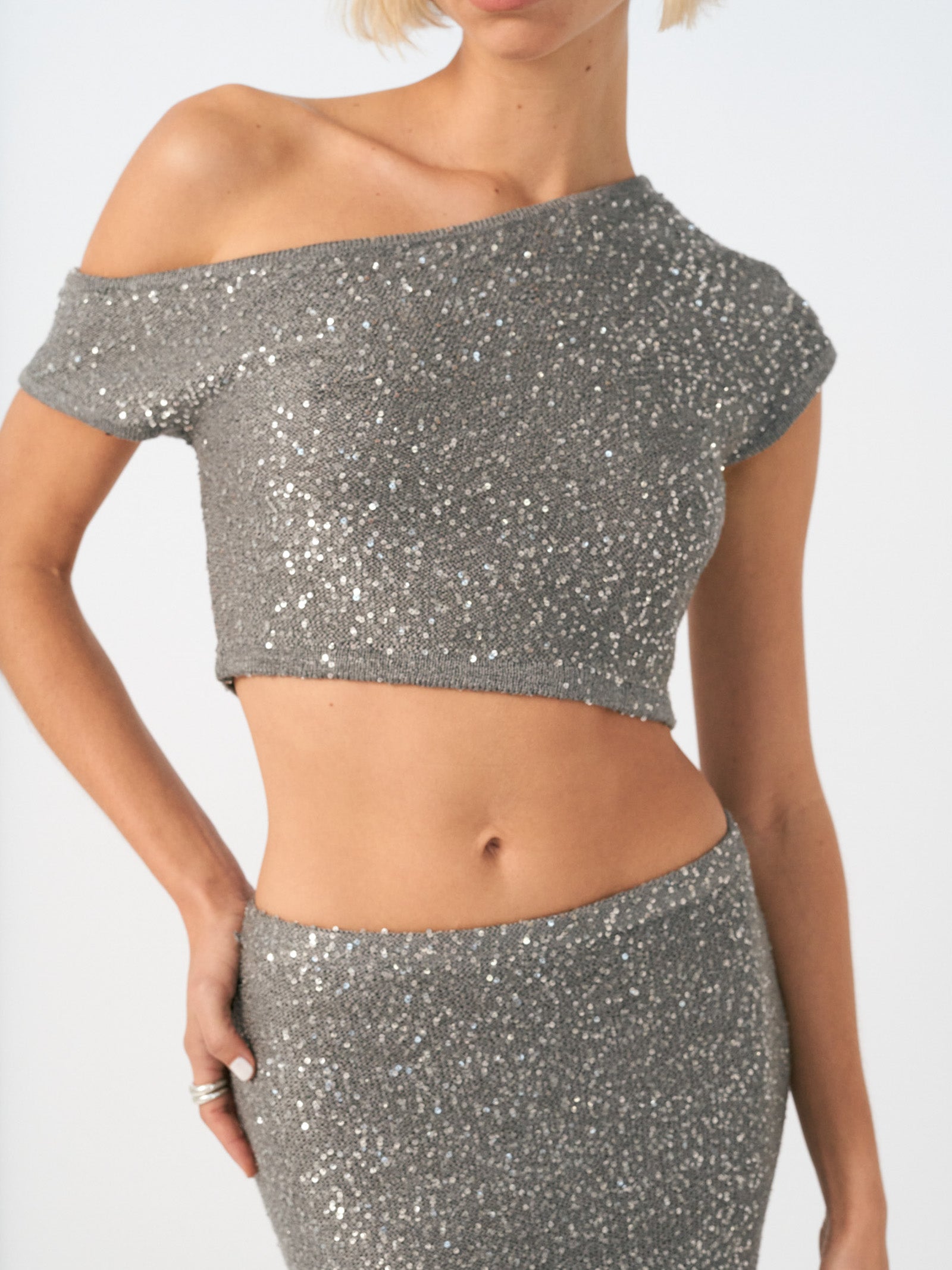 Gleam Sequin Top in Platinum