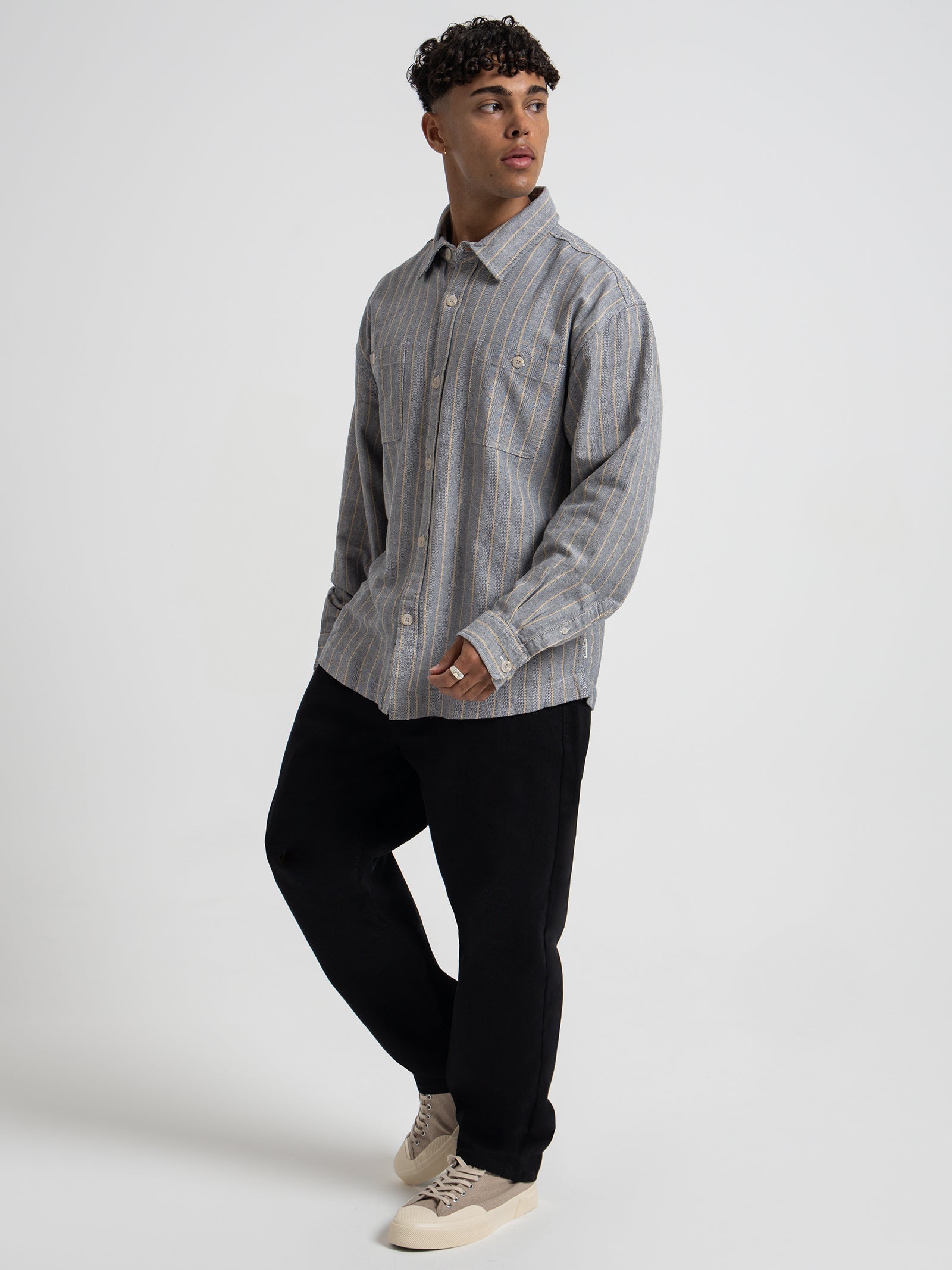 Avery Long Sleeve Shirt in Navy