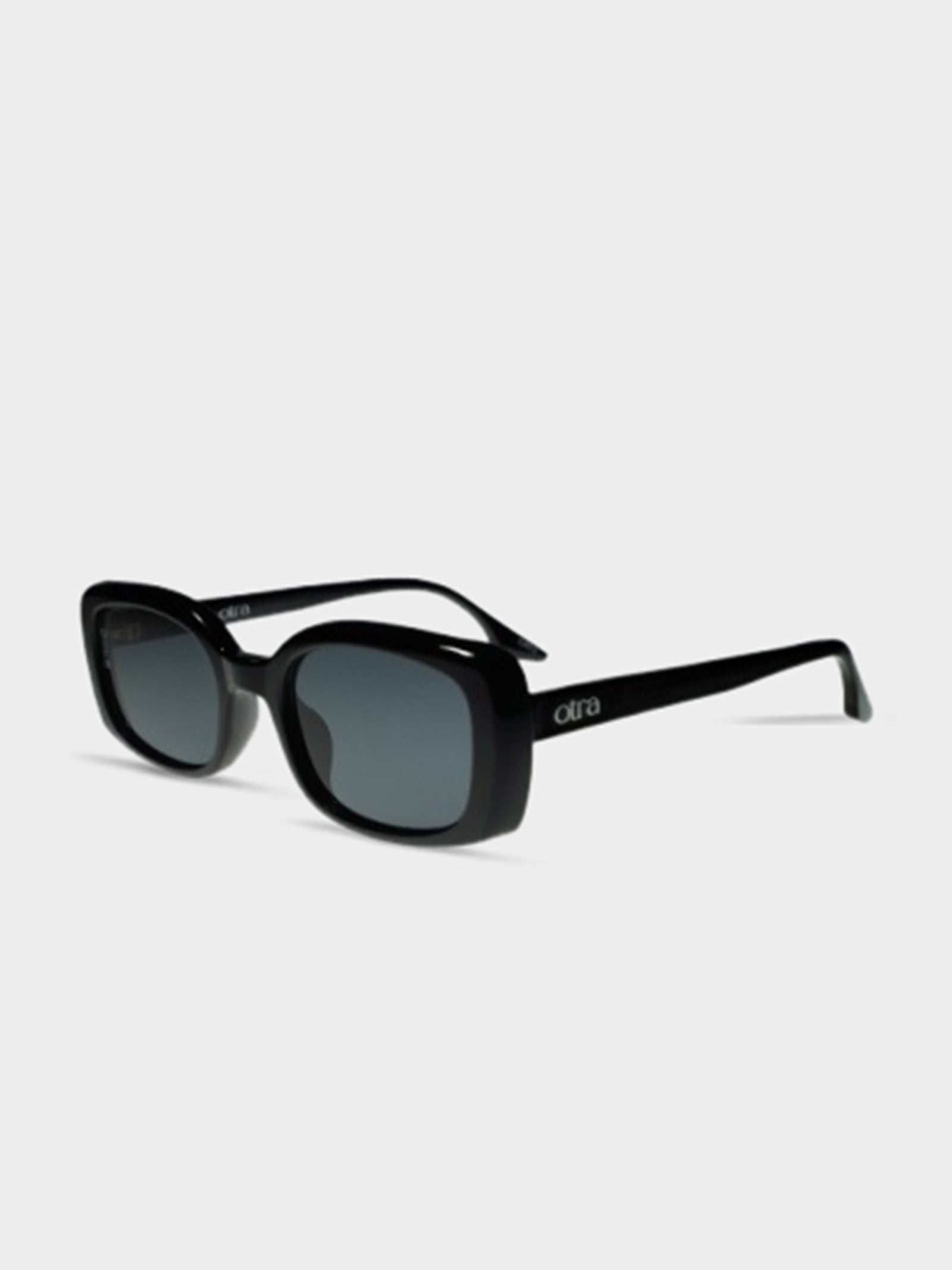 Daisy Sunglasses in Black Smoke