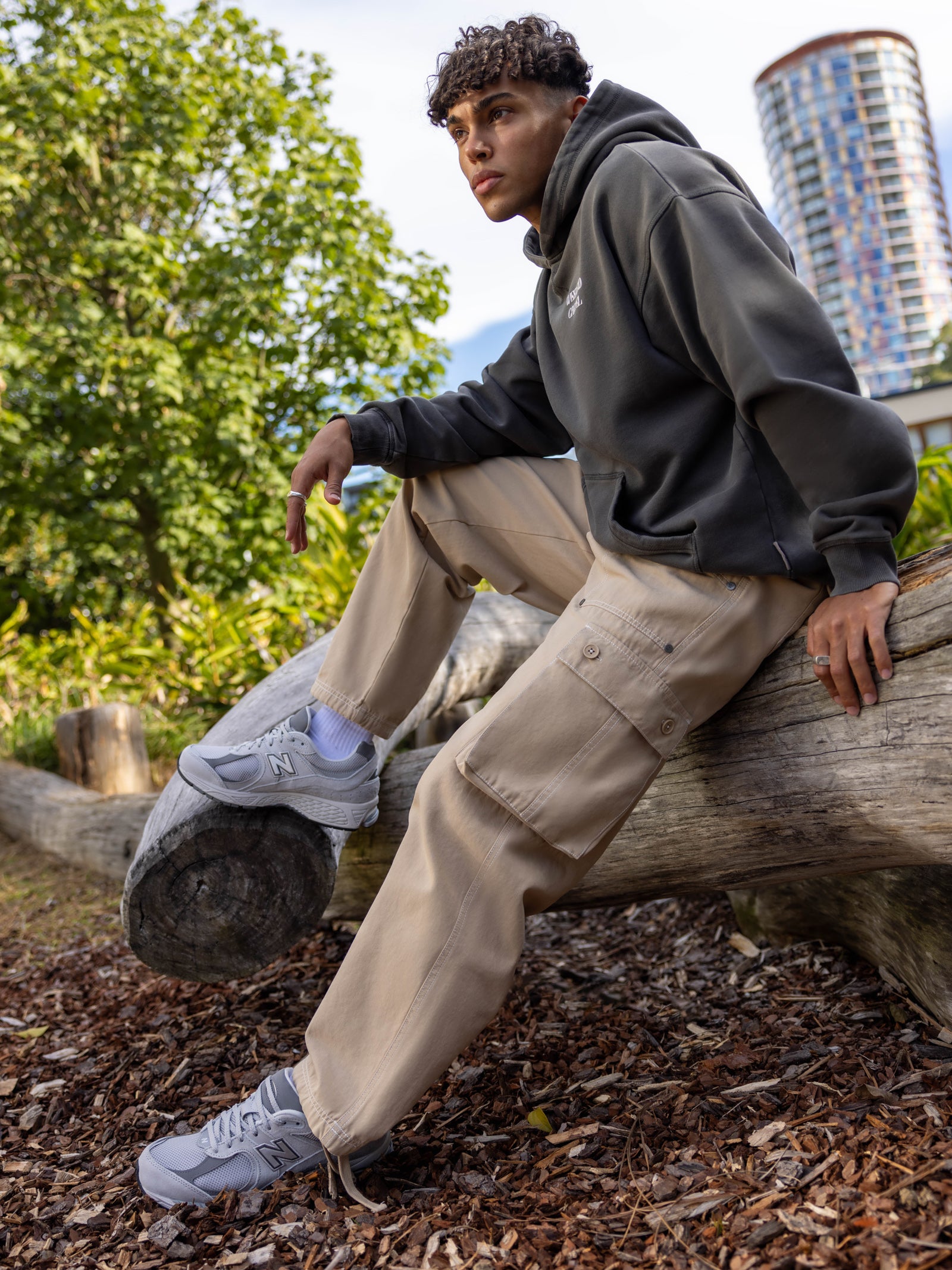 Syndicate Cargo Pants in Khaki