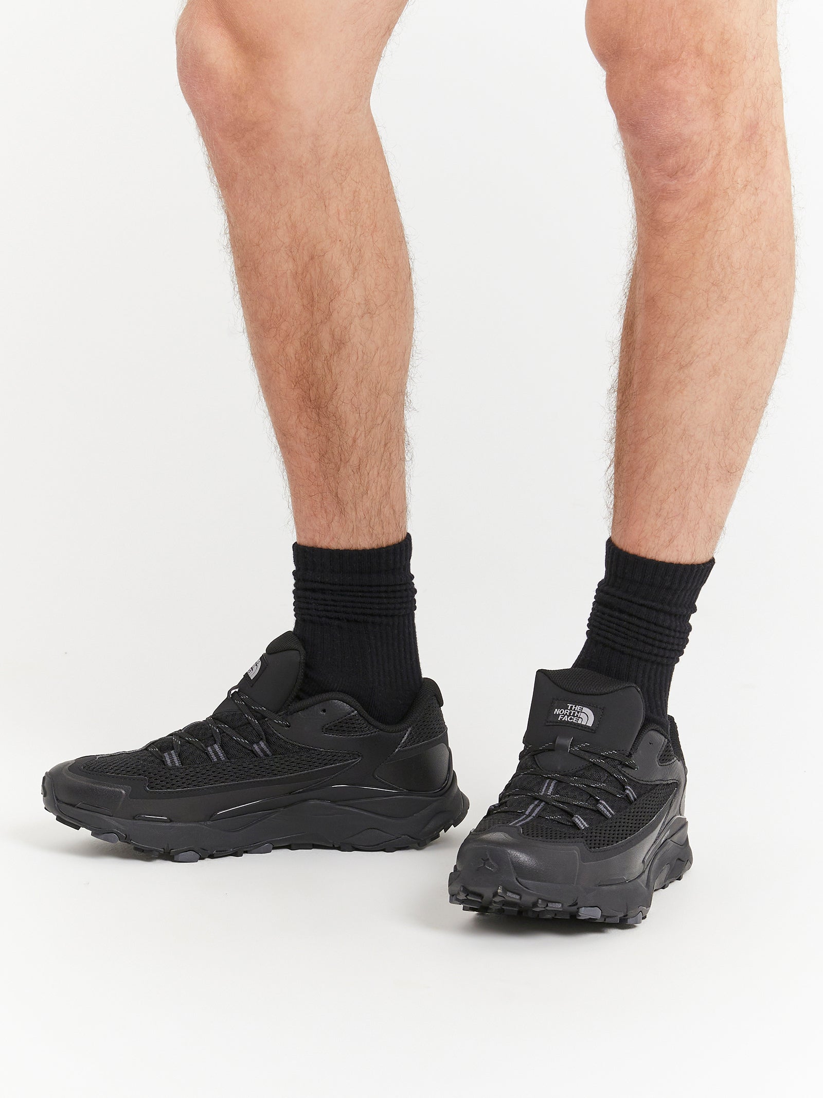 Mens VECTIV Taraval Sneakers in Black