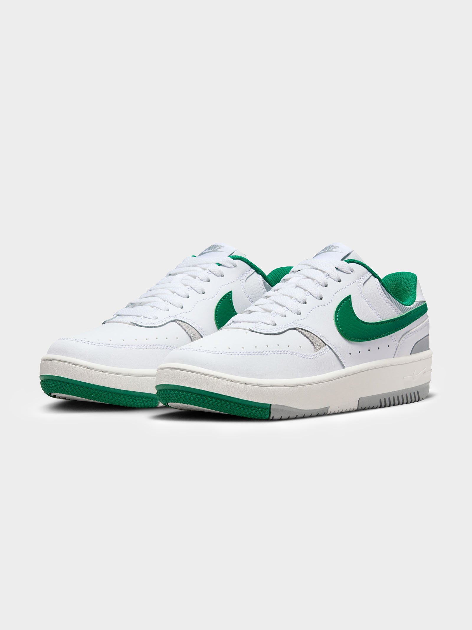 Womens Gamma Force Sneakers in White & Malachite-Lt Smoke Grey