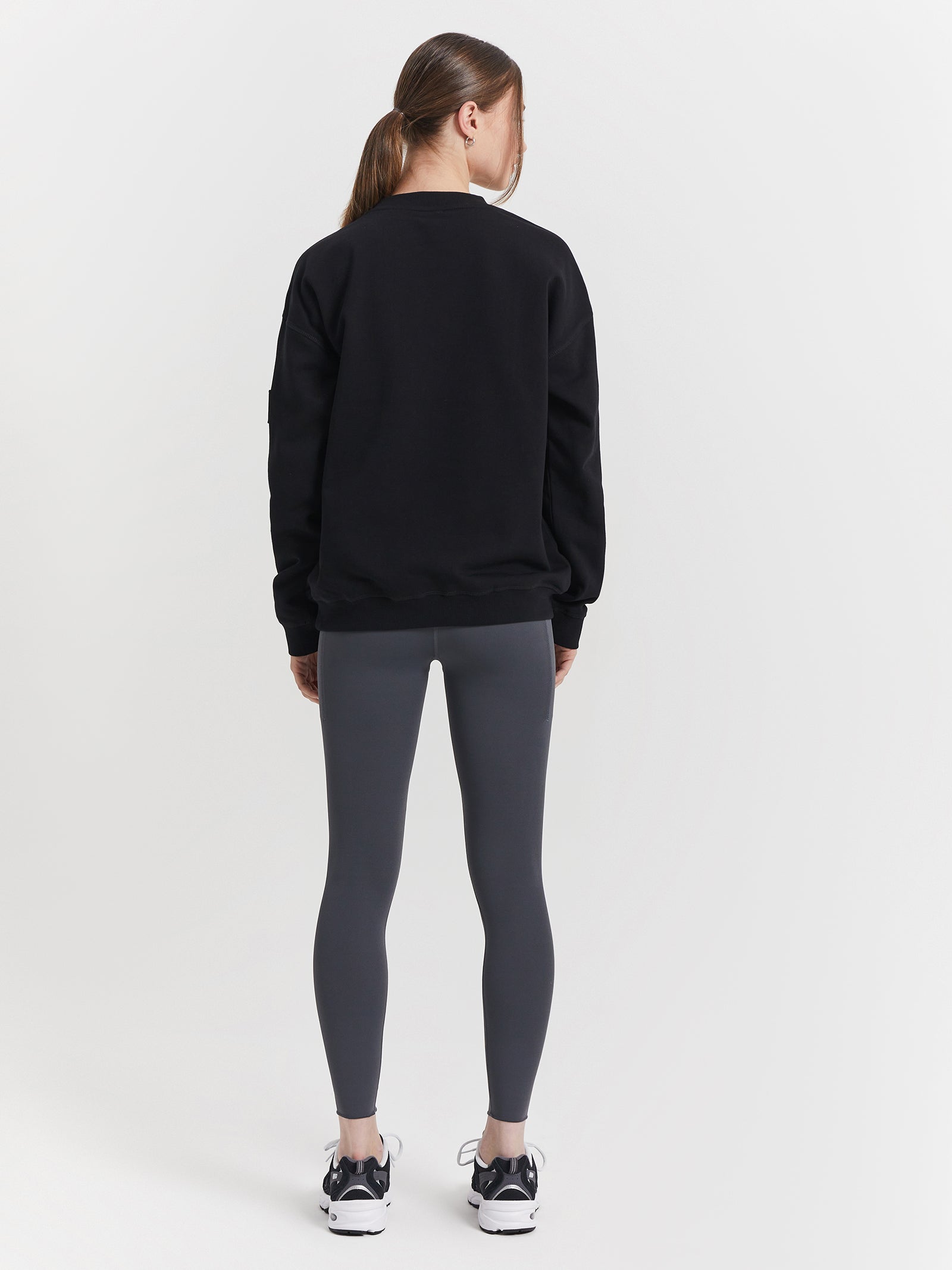 Alta Sweat in Black