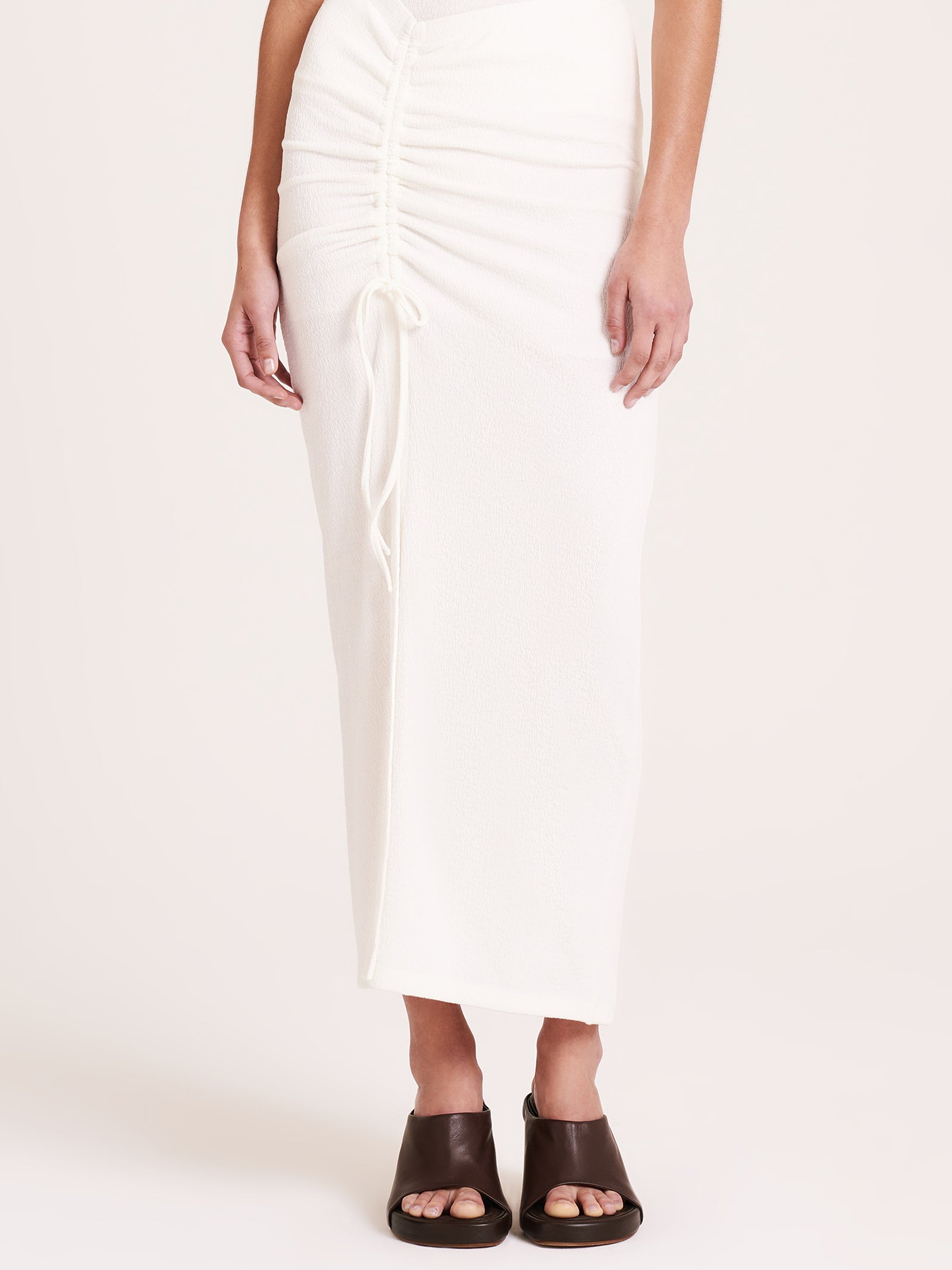 Peta Ruched Skirt in Salt