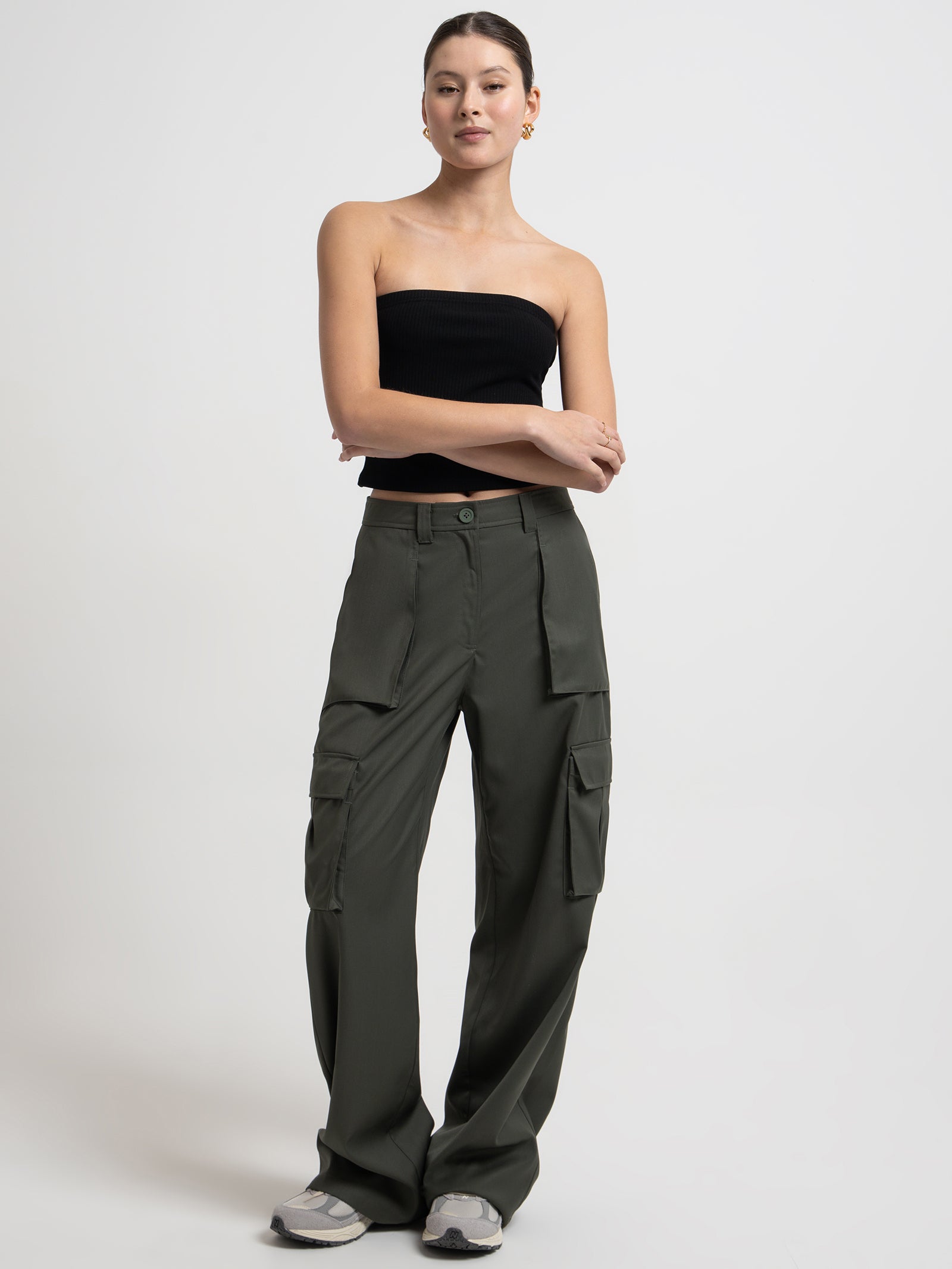 Keiran Cargo Pant in Dark Khaki Green