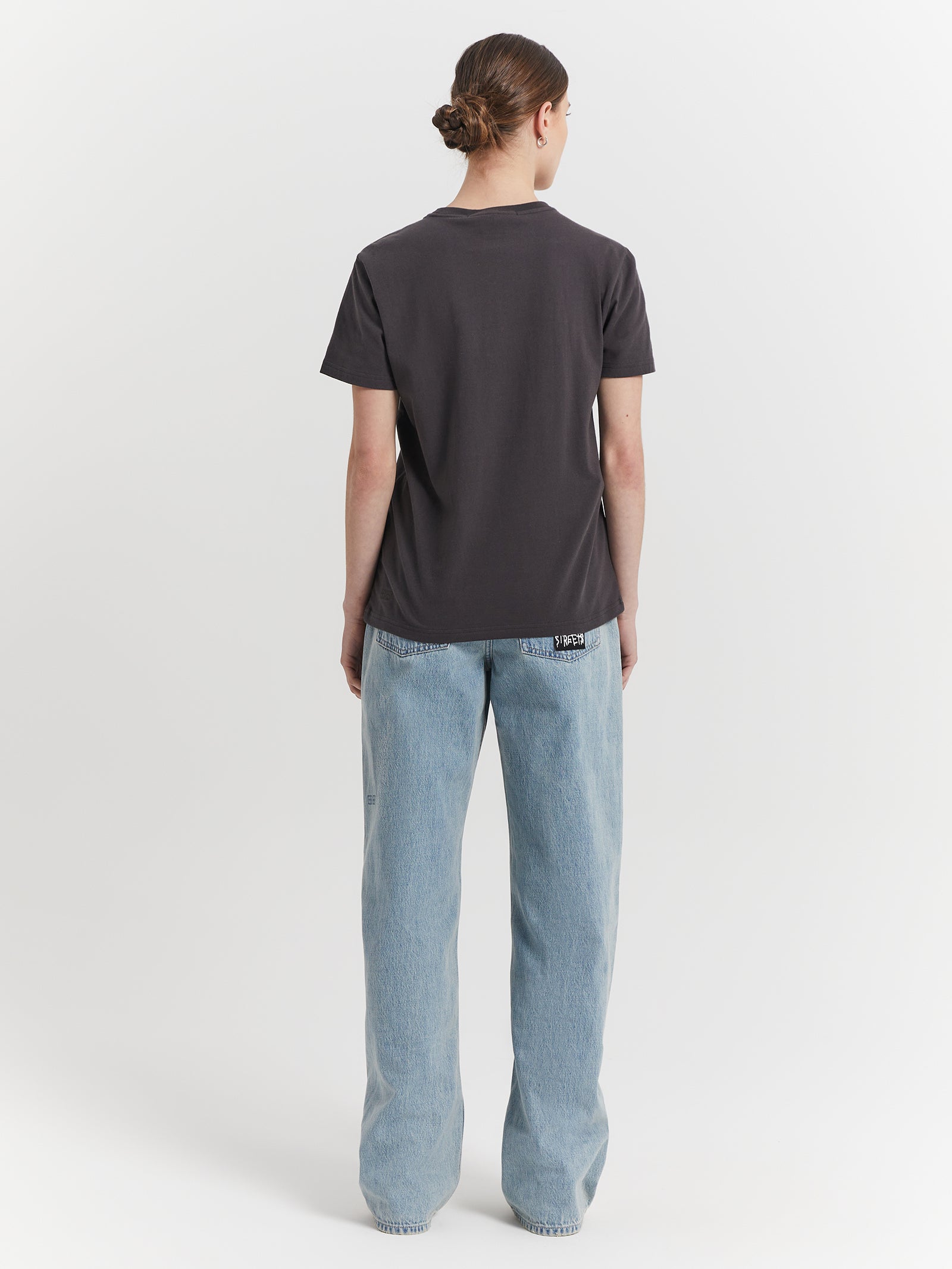 Sott Graf Klassic Short Sleeve T-Shirt in Charcoal