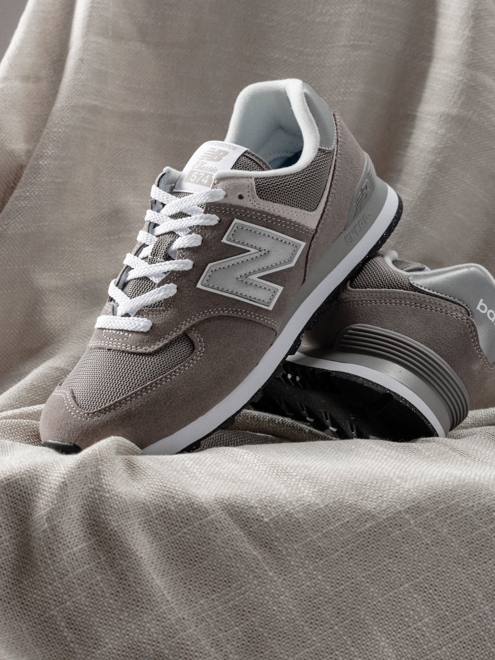 Mens 574 Sneakers in Grey