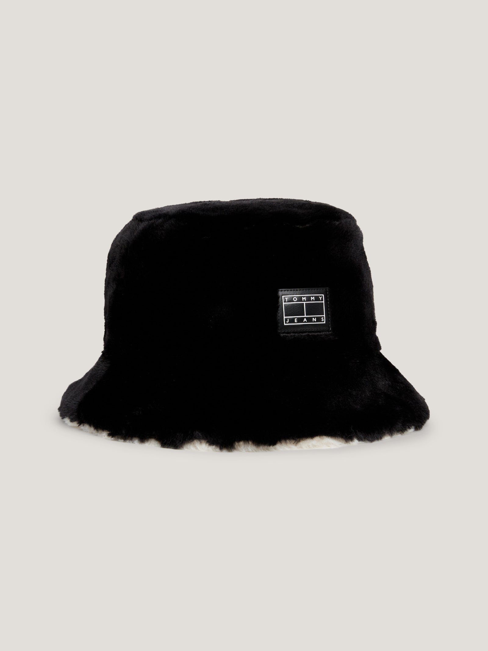 Fuzzy Rev Bucket Hat