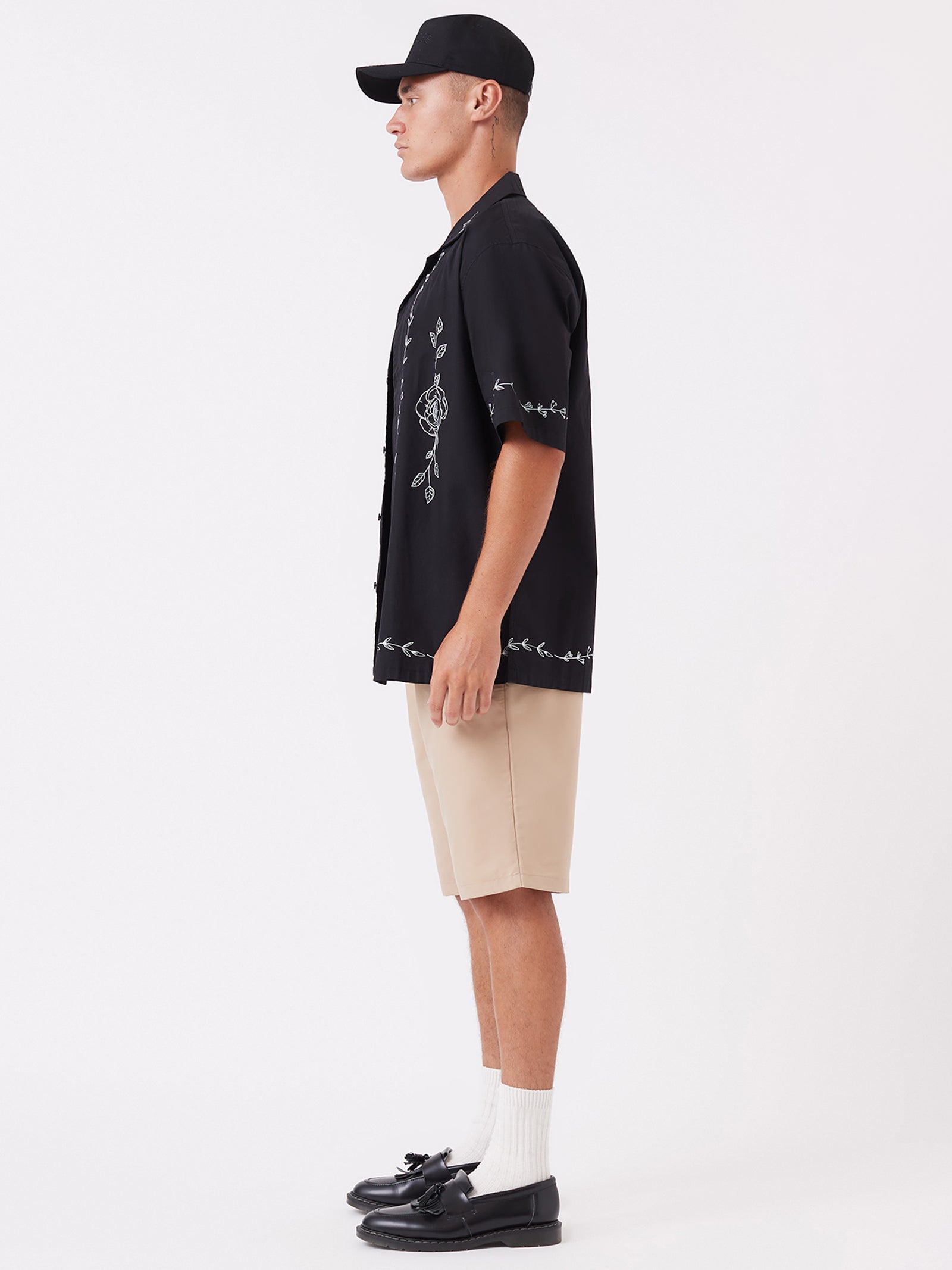 Vine Holiday Short Sleeve Shirt