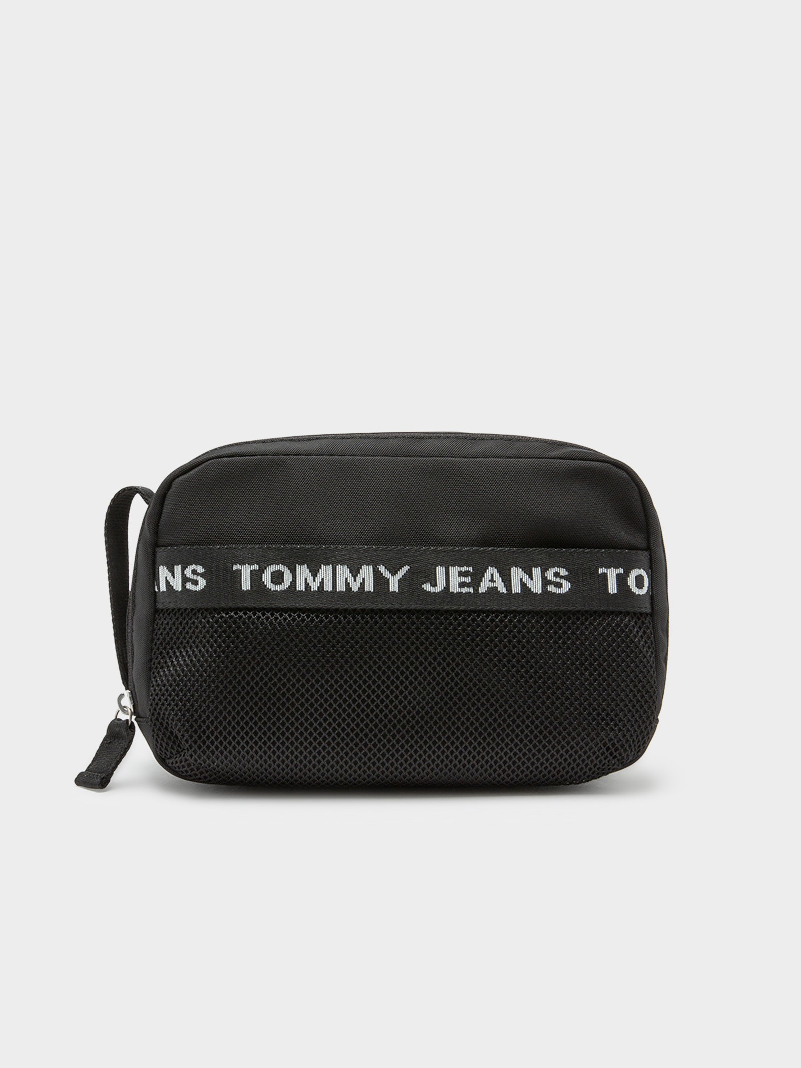 Essential Nylon Washbag in Black