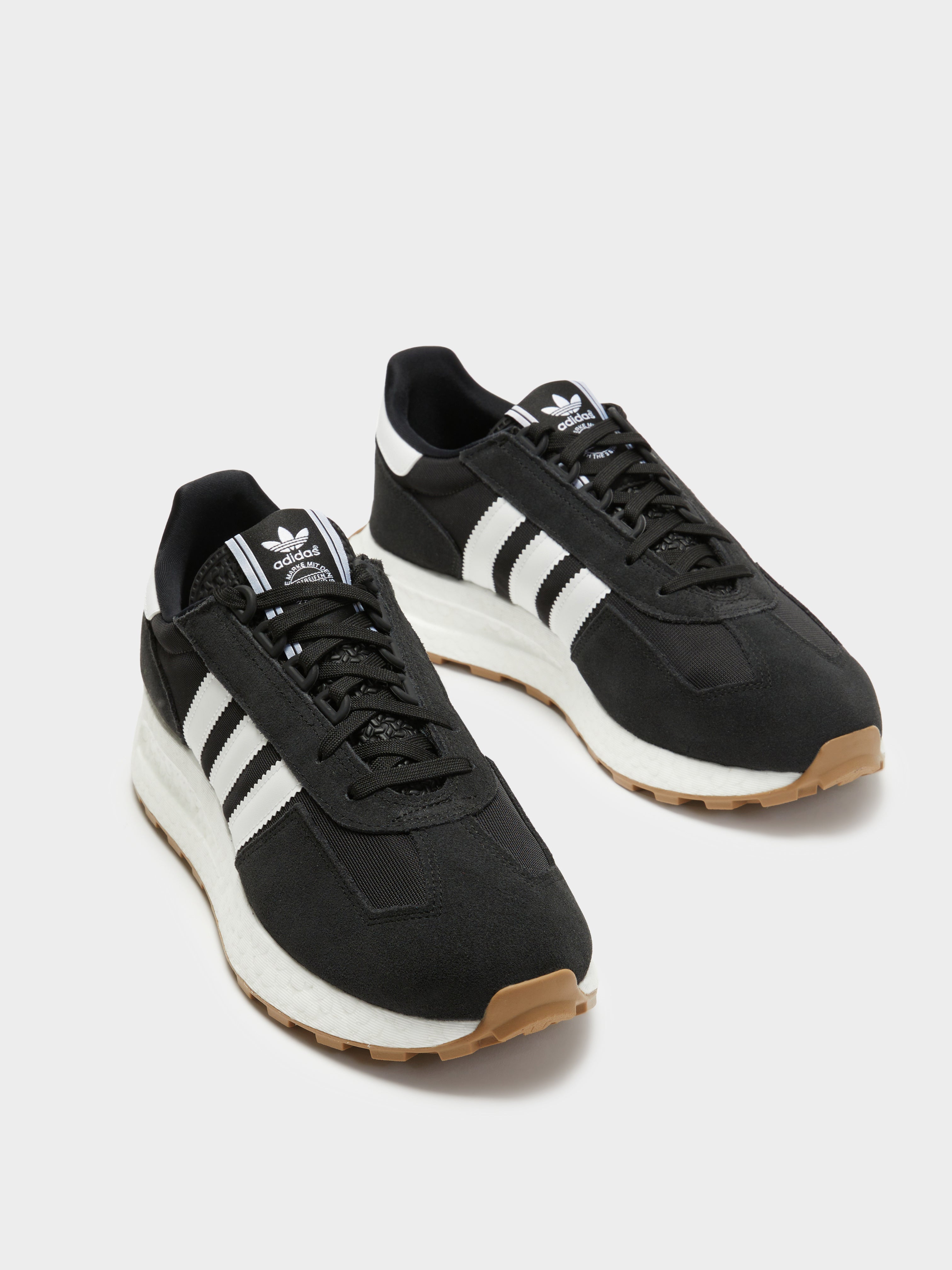 Mens Retropy E5 Sneakers in Core Black & Cloud White