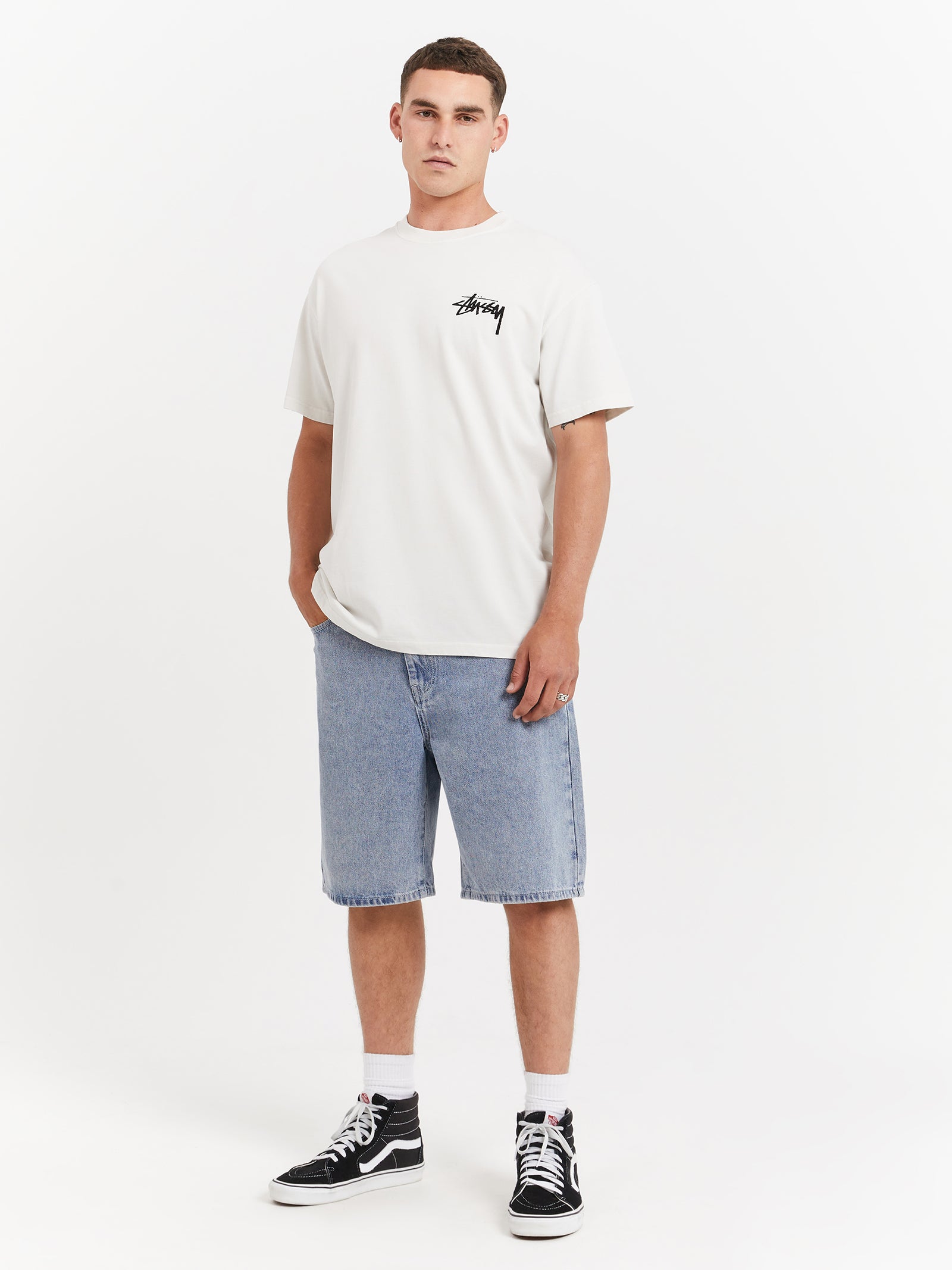 How We'Re Living Heavyweight Short Sleeve T-Shirt in Pigment Washed White