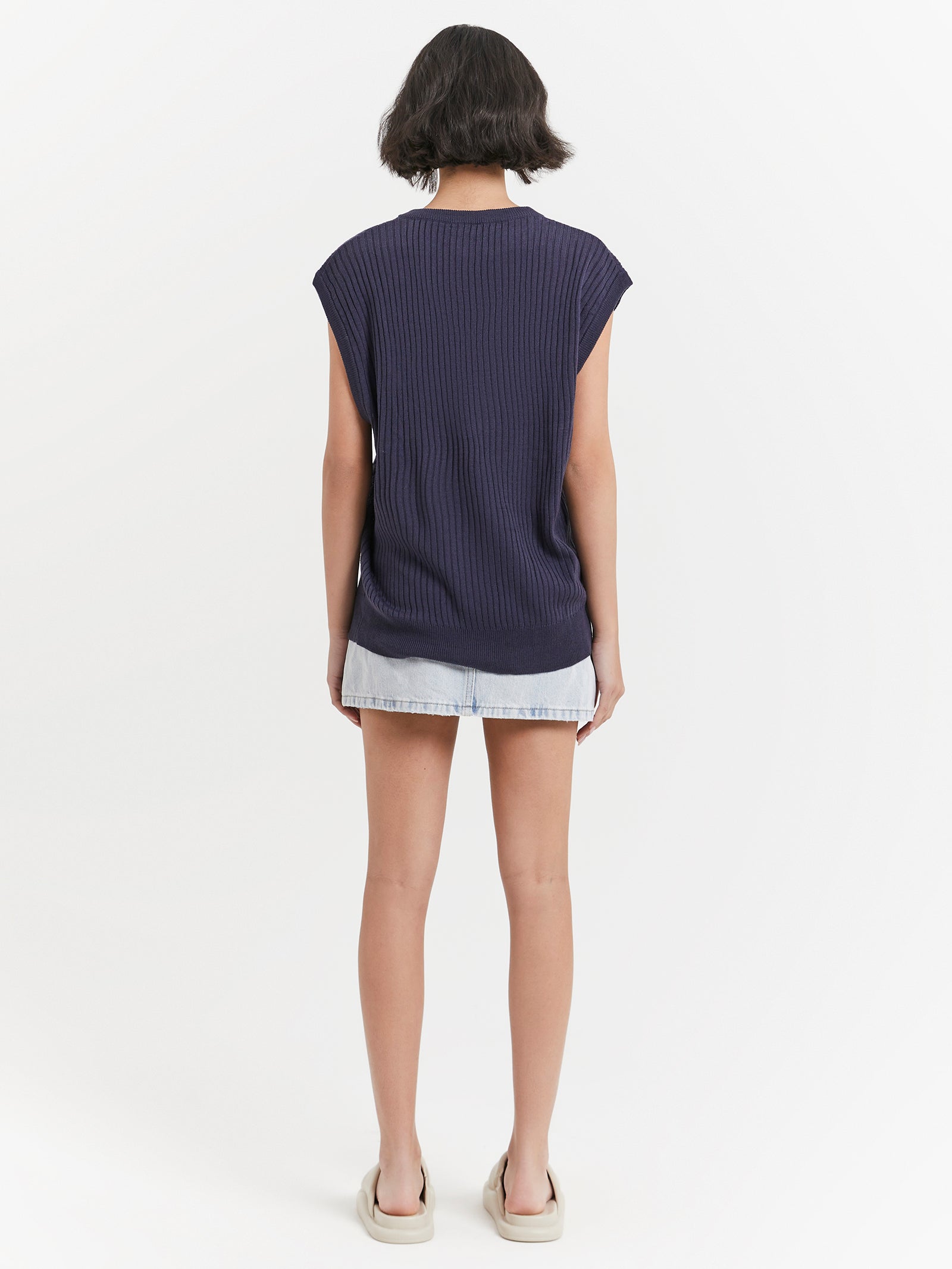 Endless Knit Vest in Station Navy