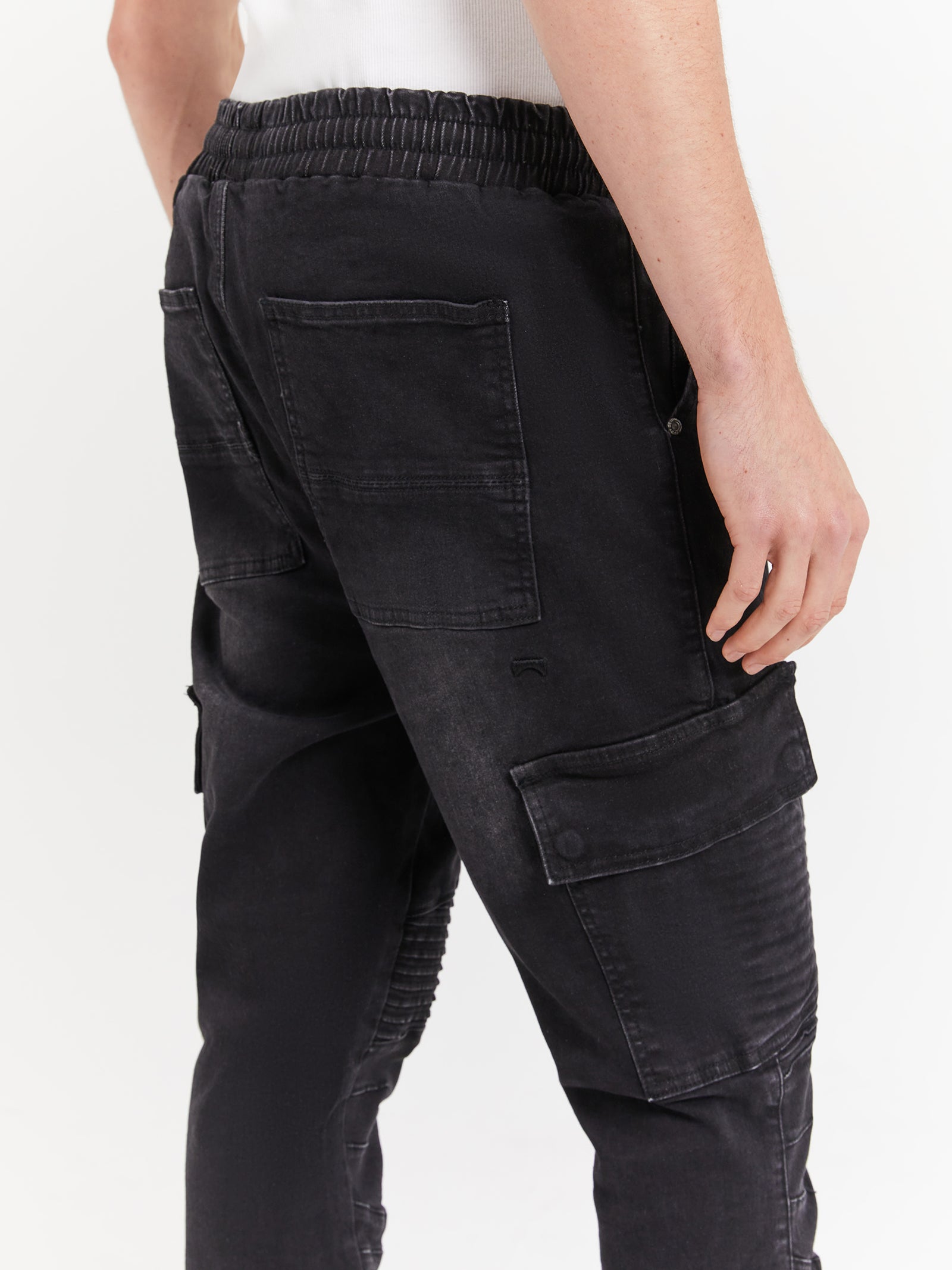 Maverick Joggers in Black Stone