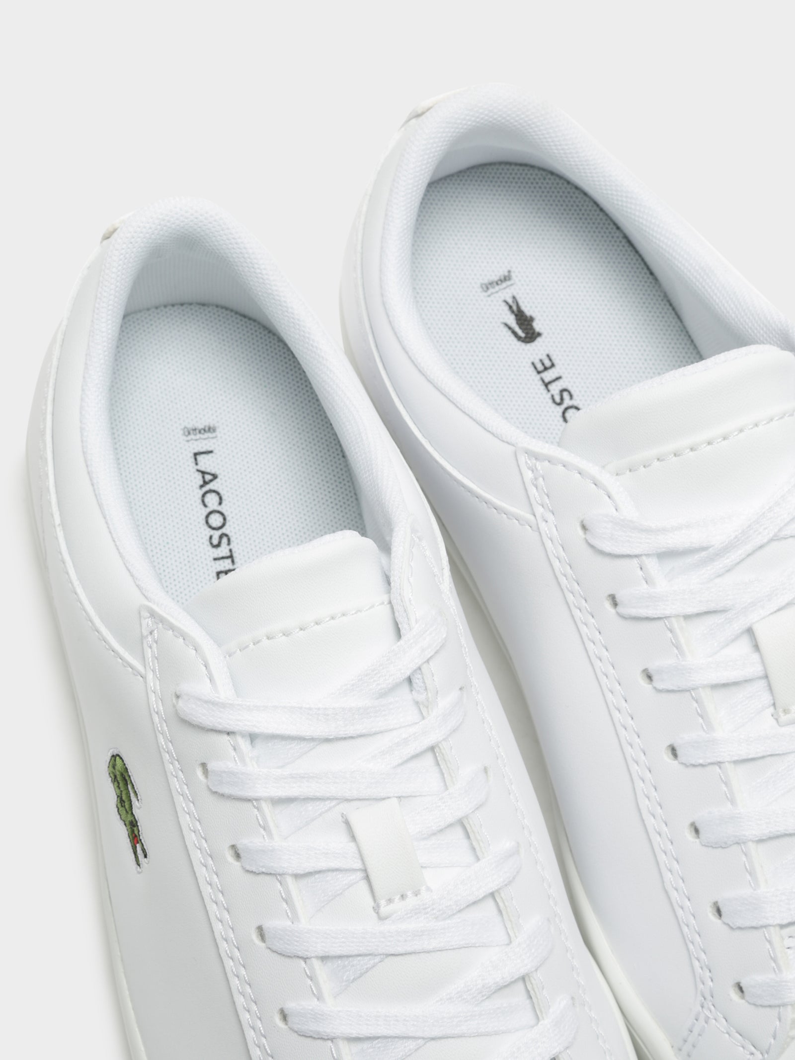 Womens Straightset Sneakers in White