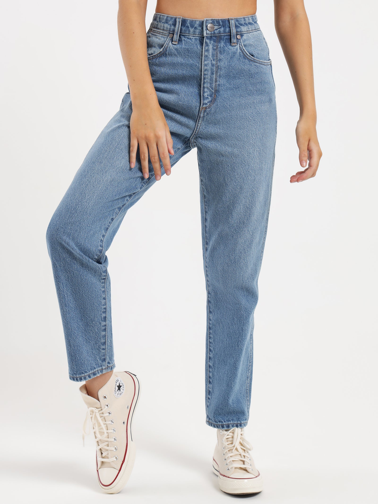 Drew Mum Jeans in Blue Revival