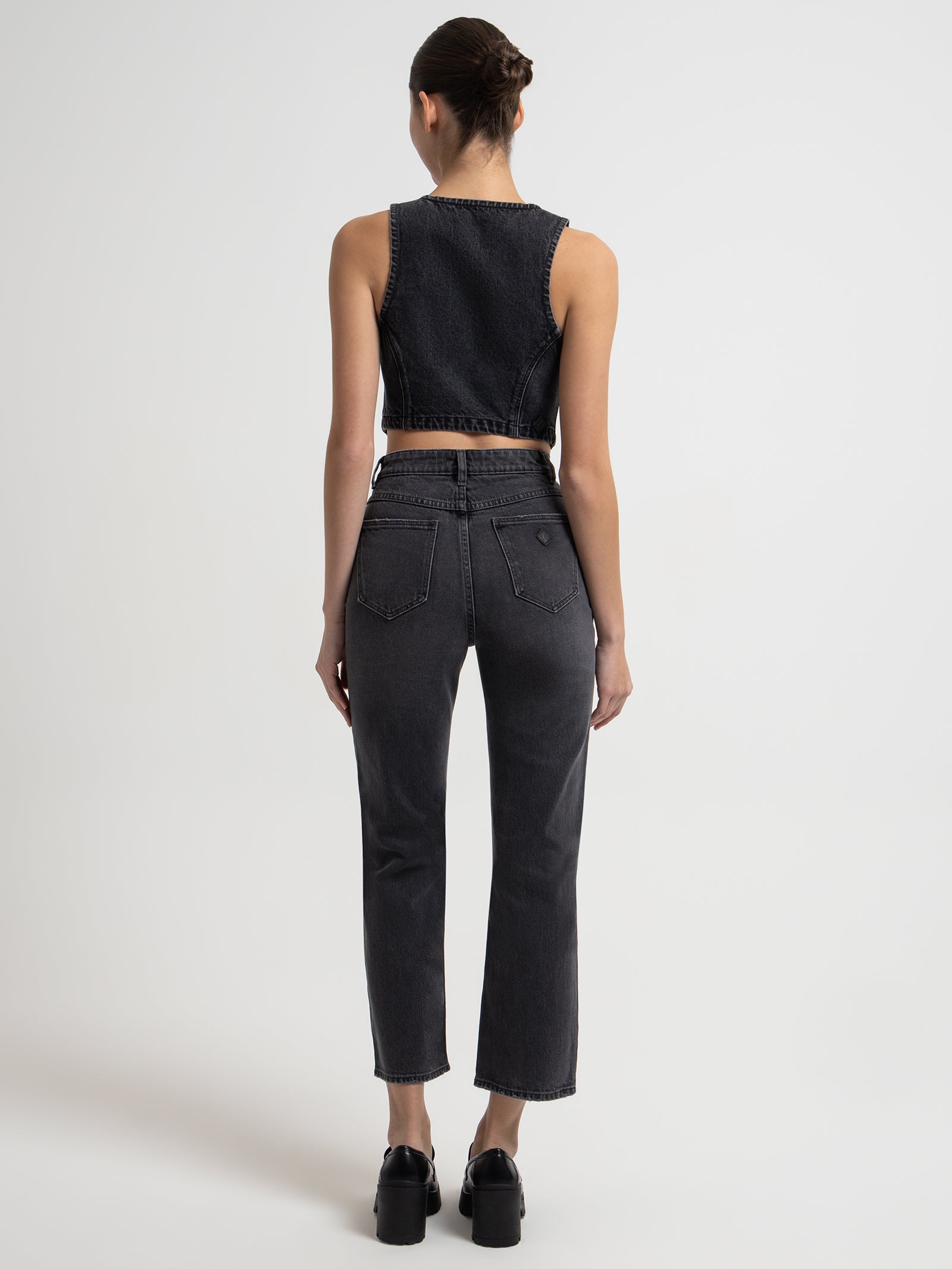 Venice Straight Bobbi Jeans in Washed Black