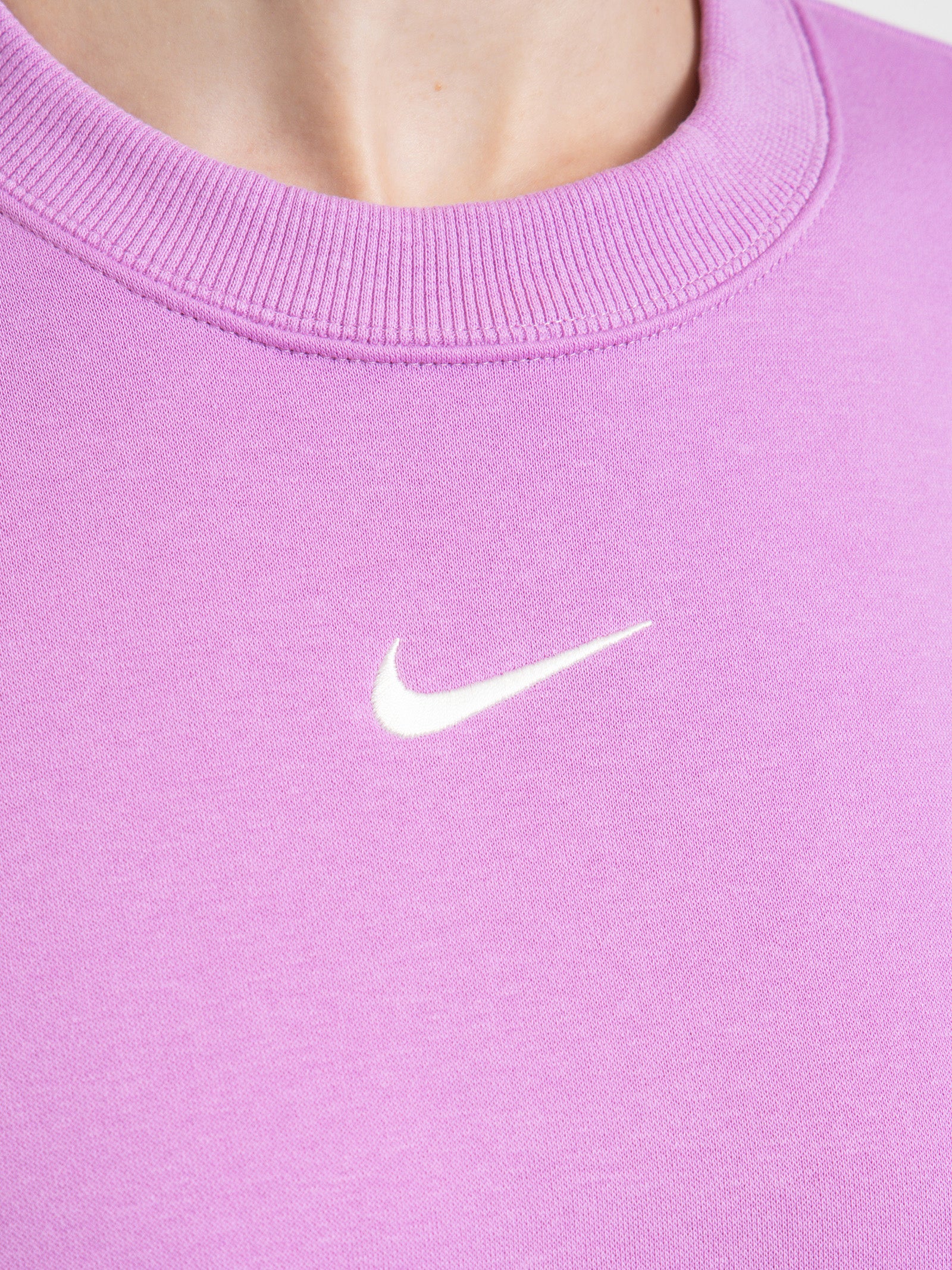 Sportswear Phoenix Fleece Over Oversized Crew Neck Sweatshirt in Rush Fuschia