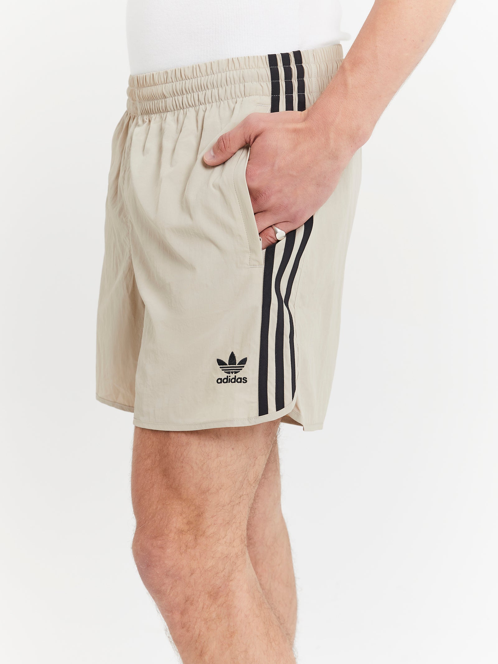 Adicolor Classics Sprinter Shorts in Wonder Beige