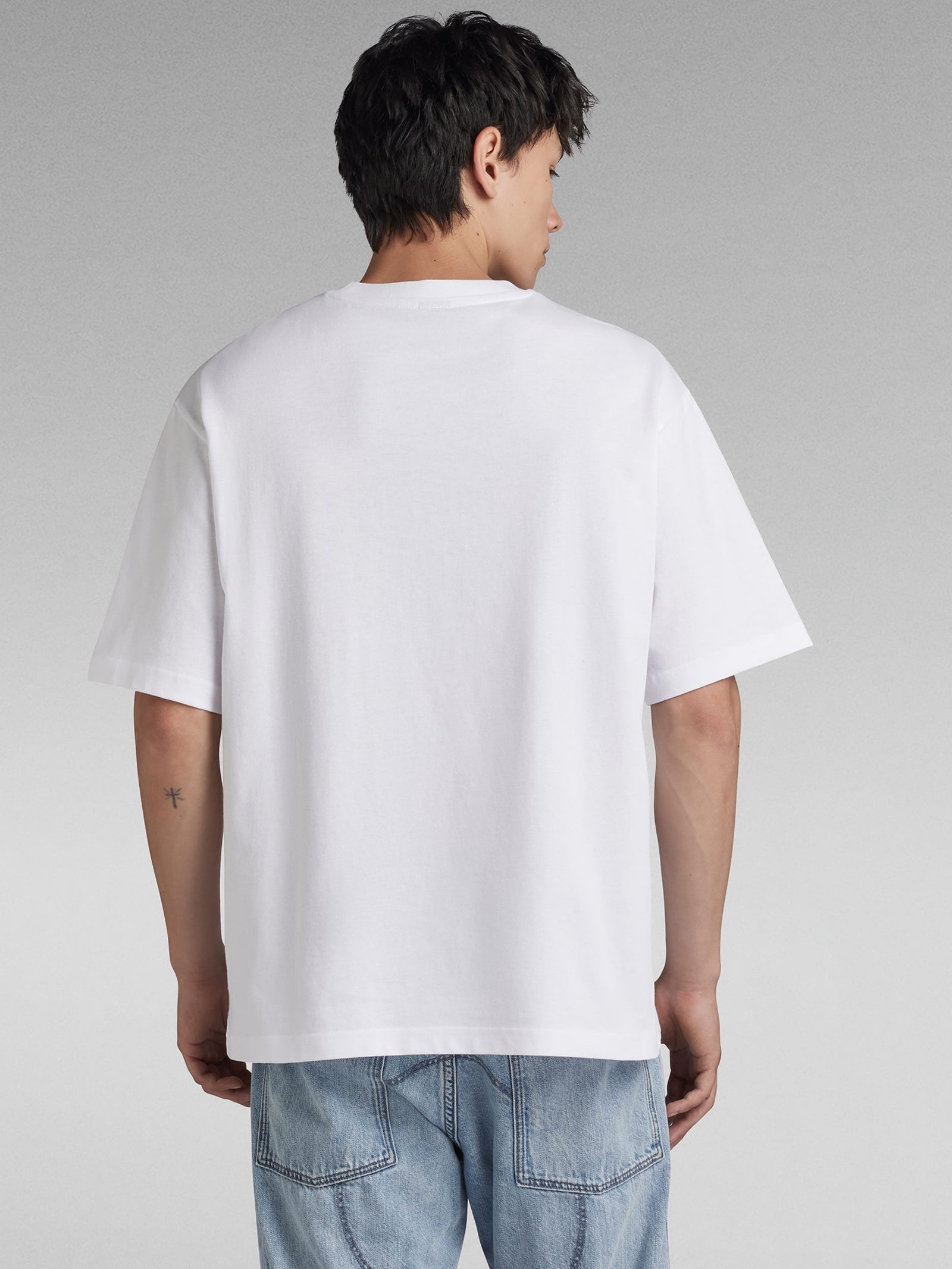 Center Chest Boxy R T-Shirt