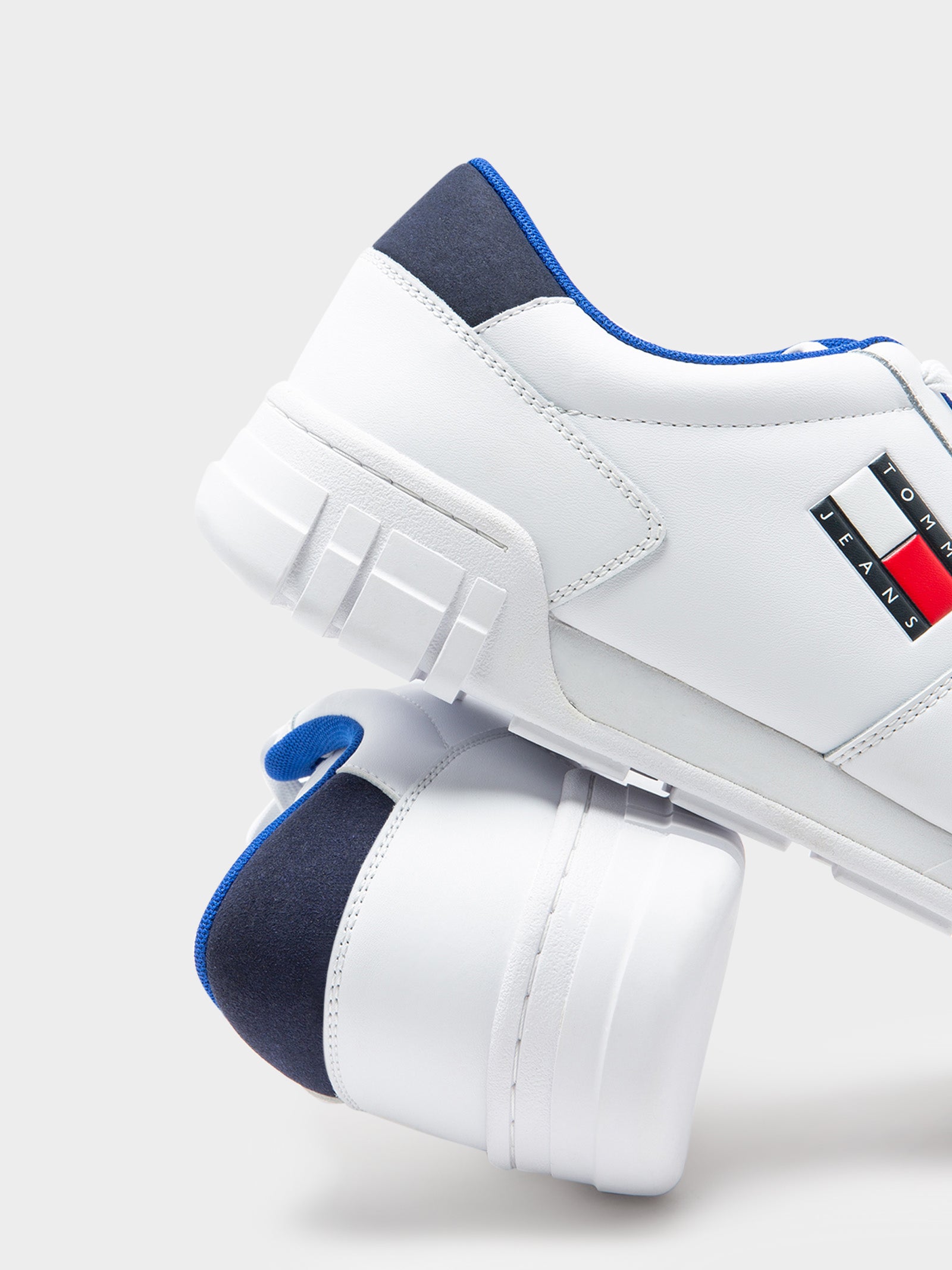 Mens Retro Leather Cupsole Trainers in White & Blue