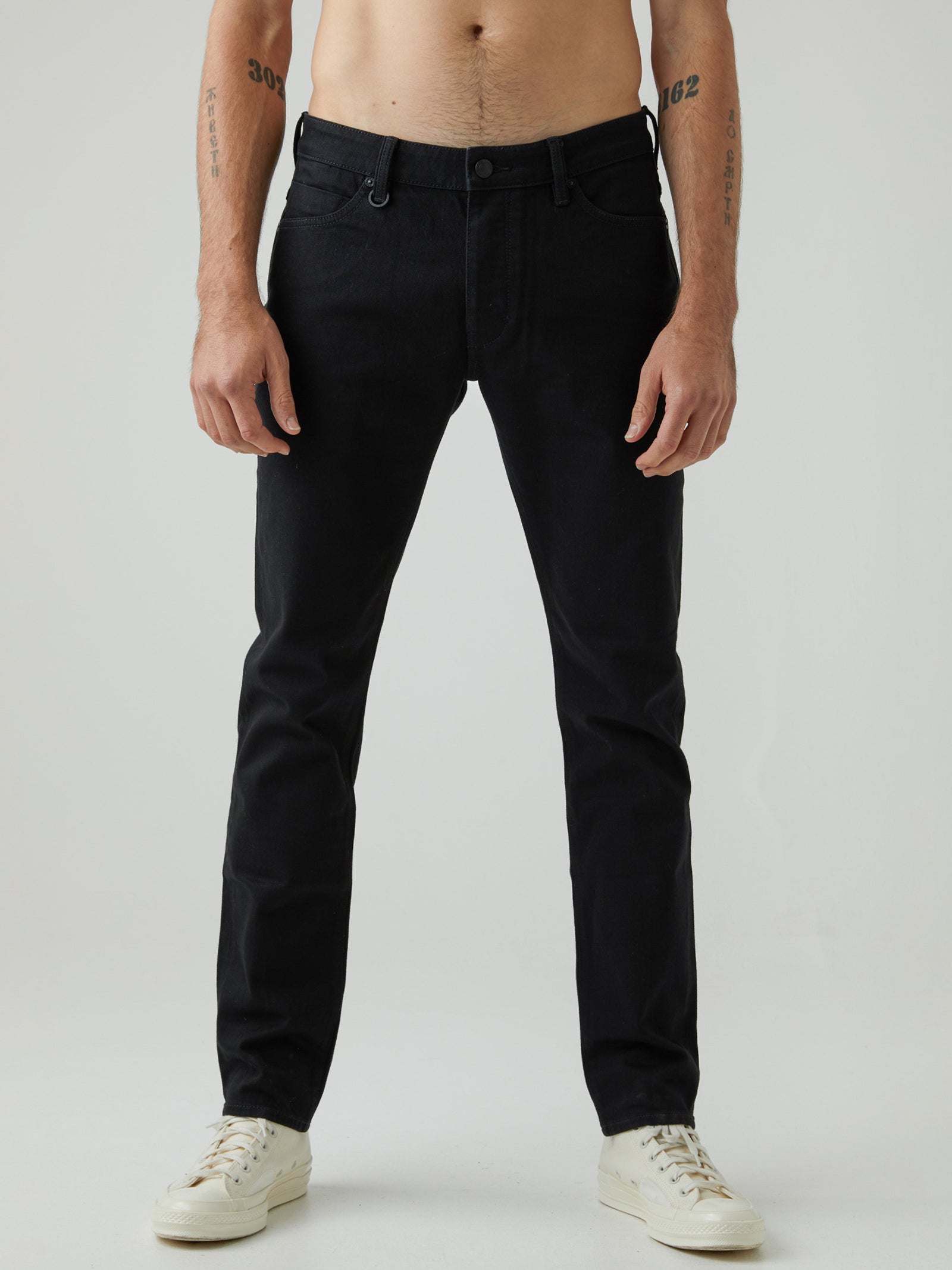 Lou Slim Jeans in Forever Black