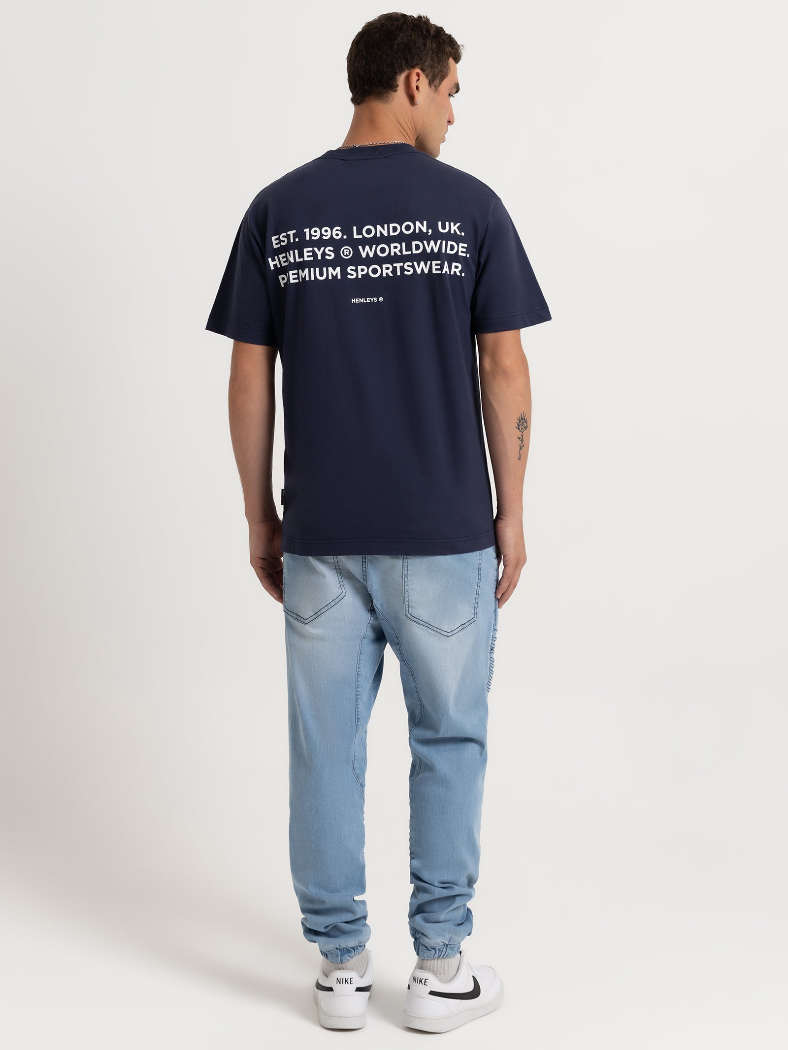 Team Spirit T-Shirt in Navy Blue