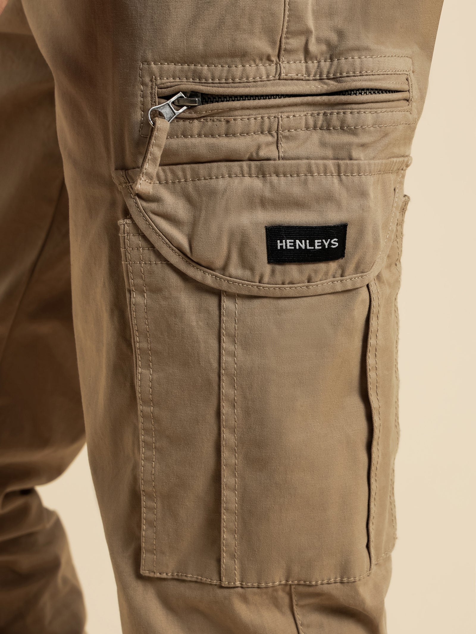 Eagle Pant in Desert Sand