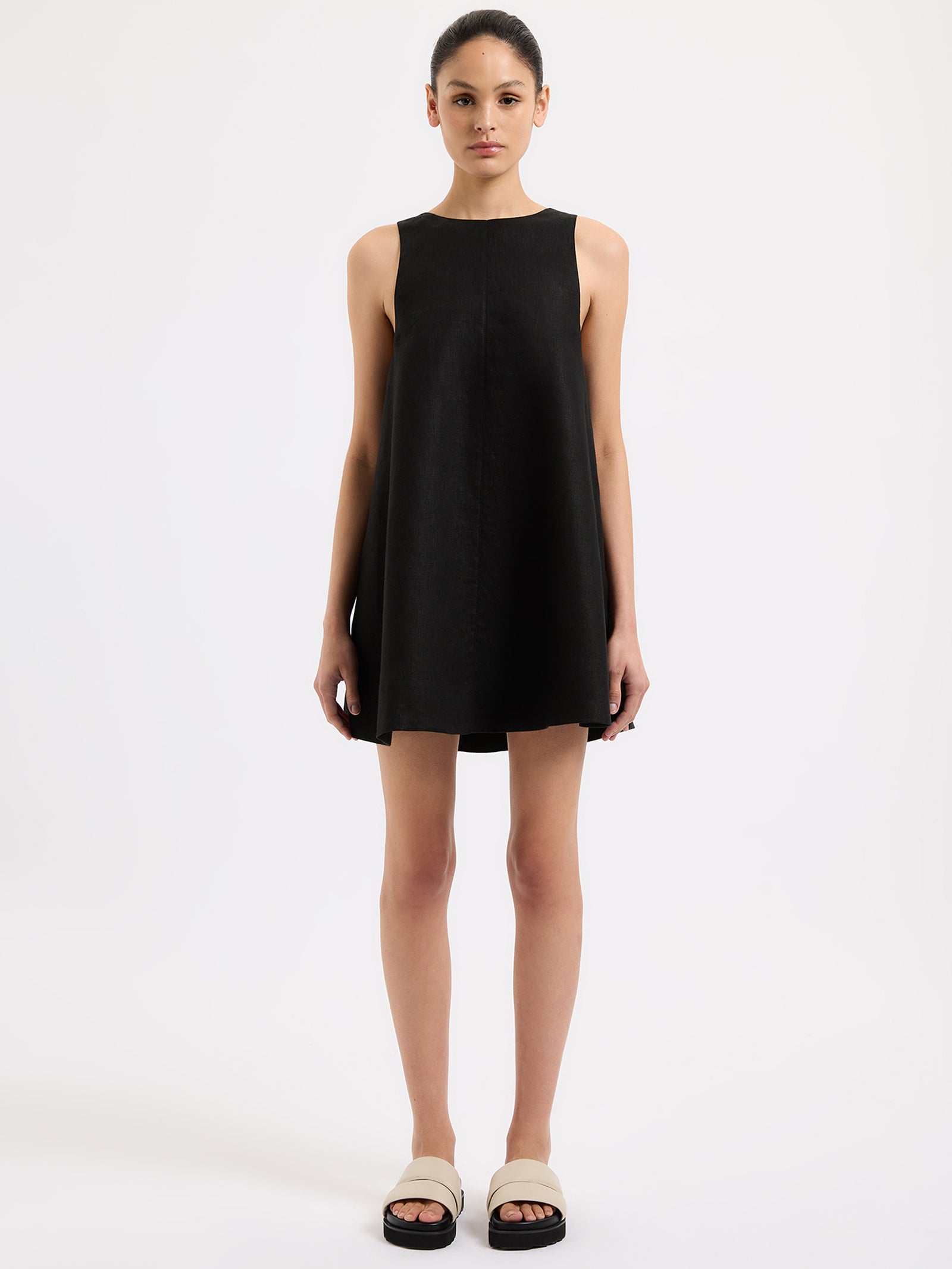 Nemi Linen Dress in Black