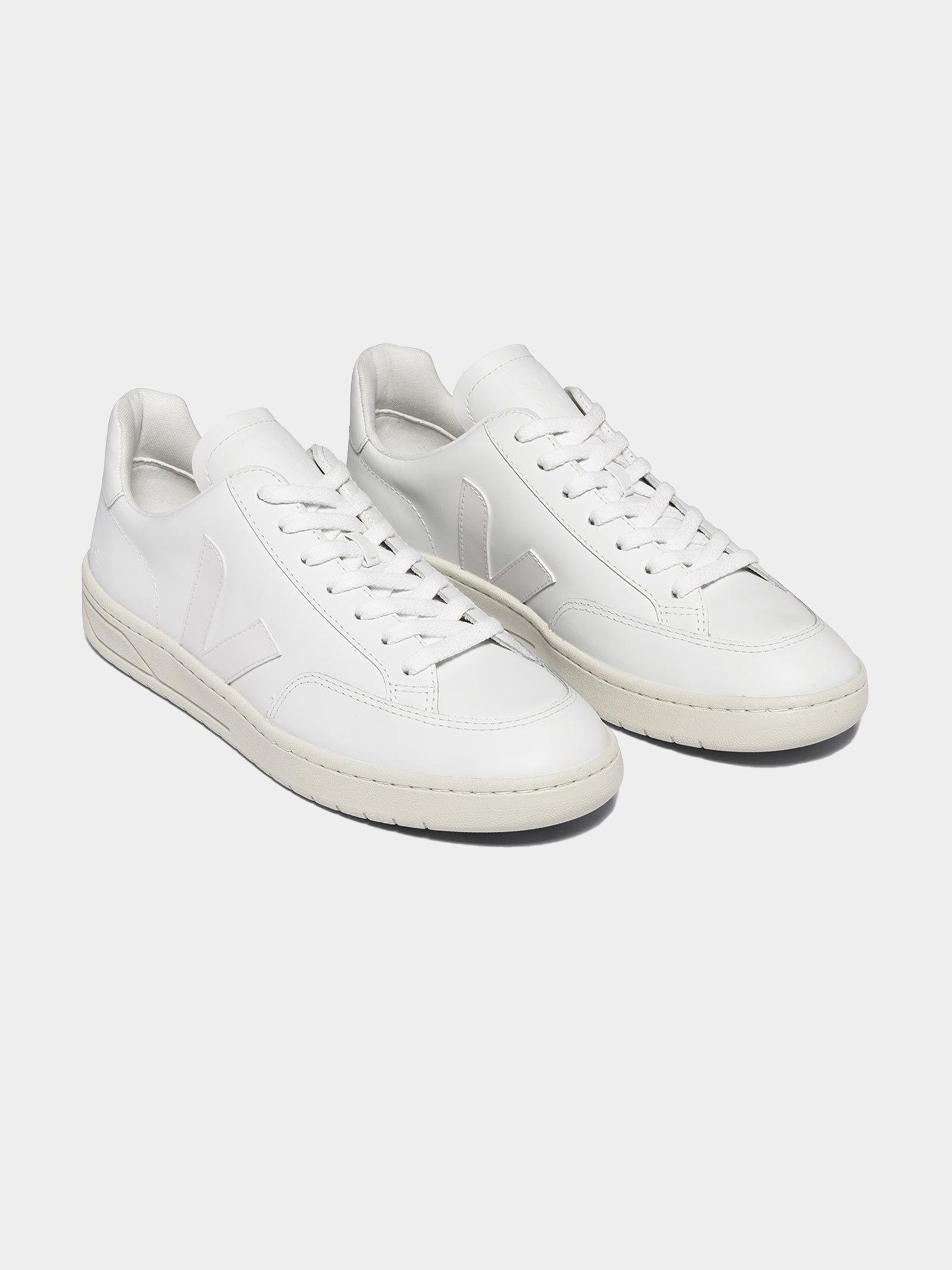 Mens V12 Leather Sneakers in White