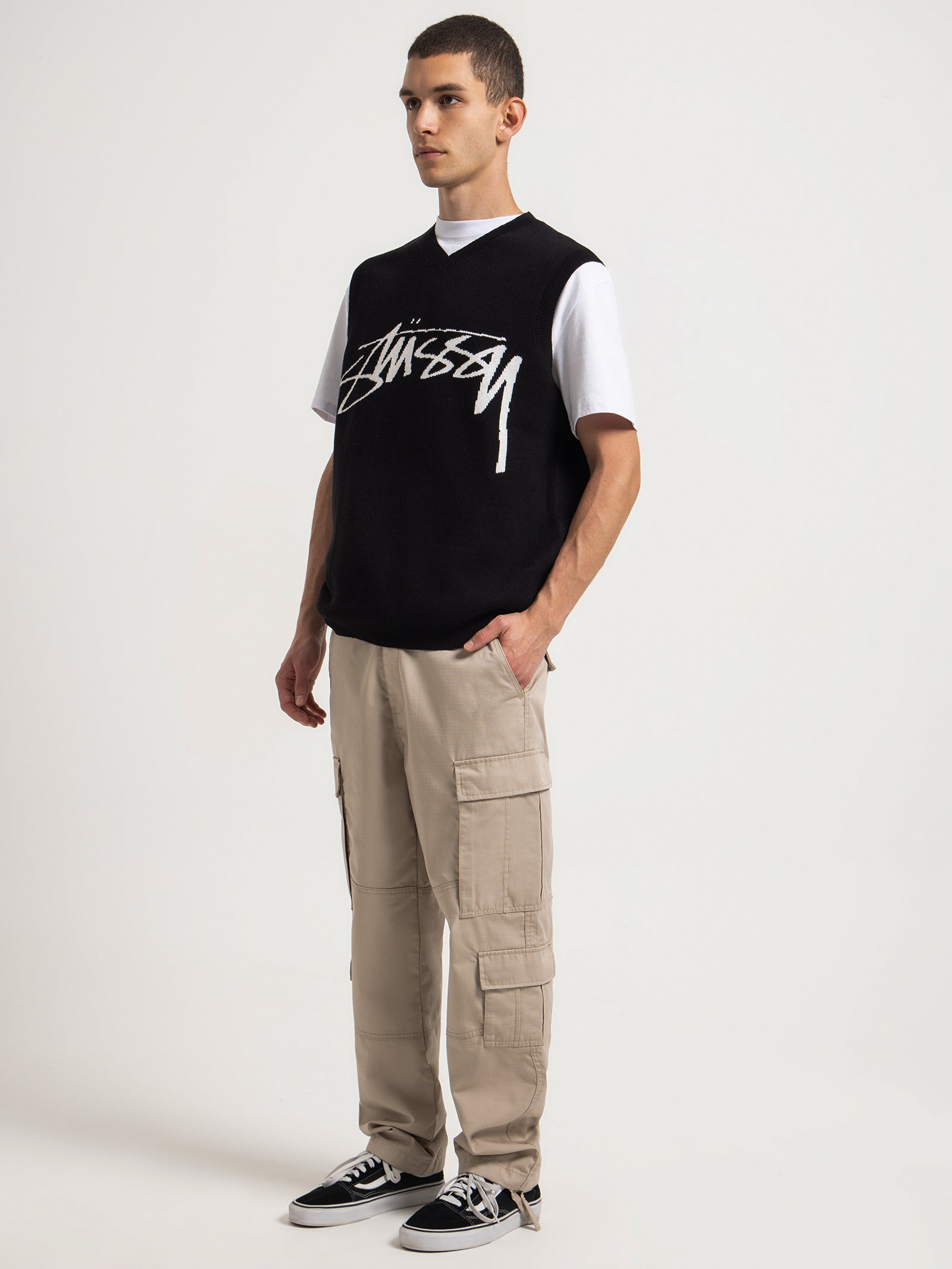 Smooth Stock Knit Vest in Black