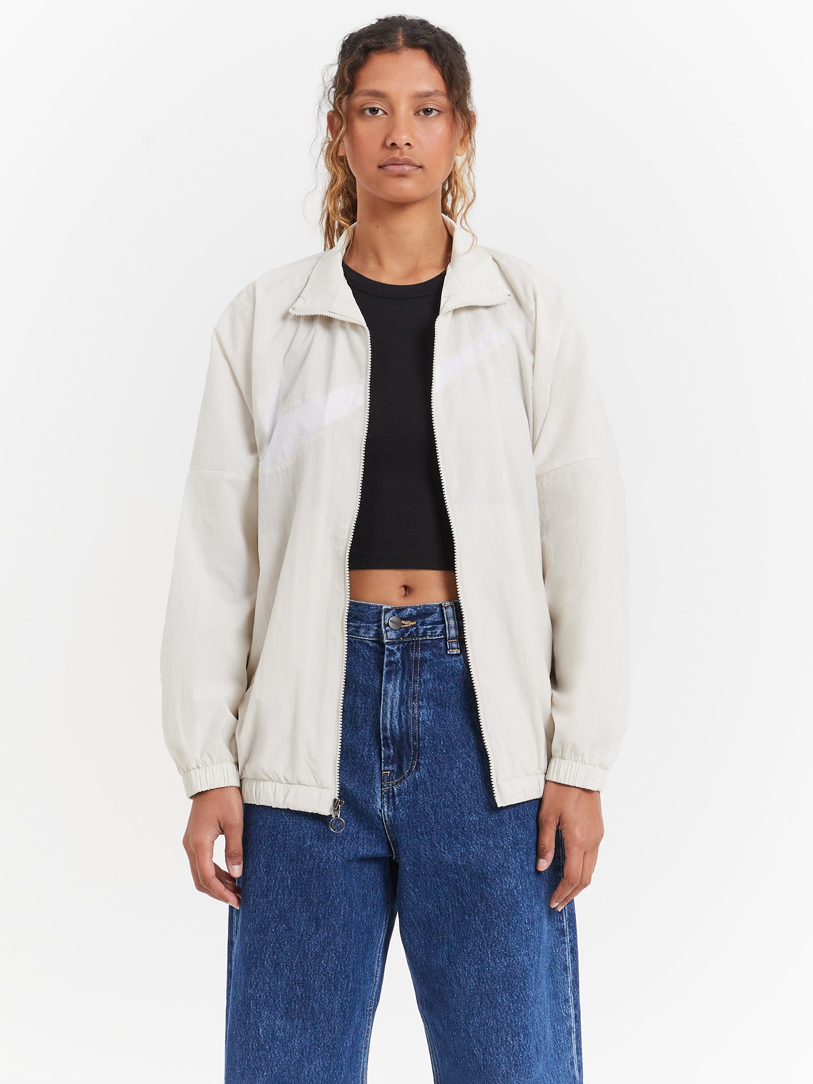 Sportswear Essentials Woven Jacket in Lt Orewood