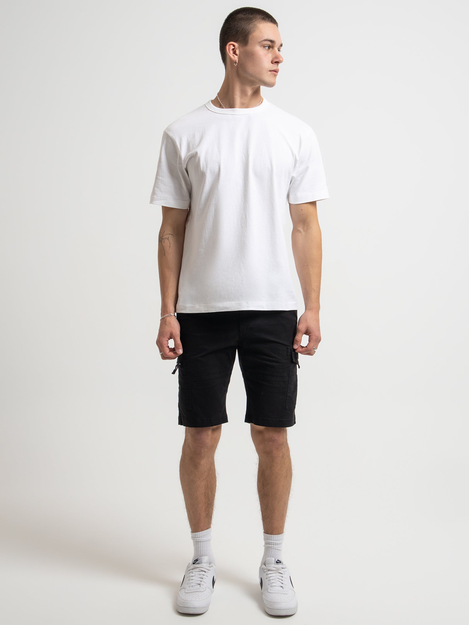 Leon Cargo Shorts in Black