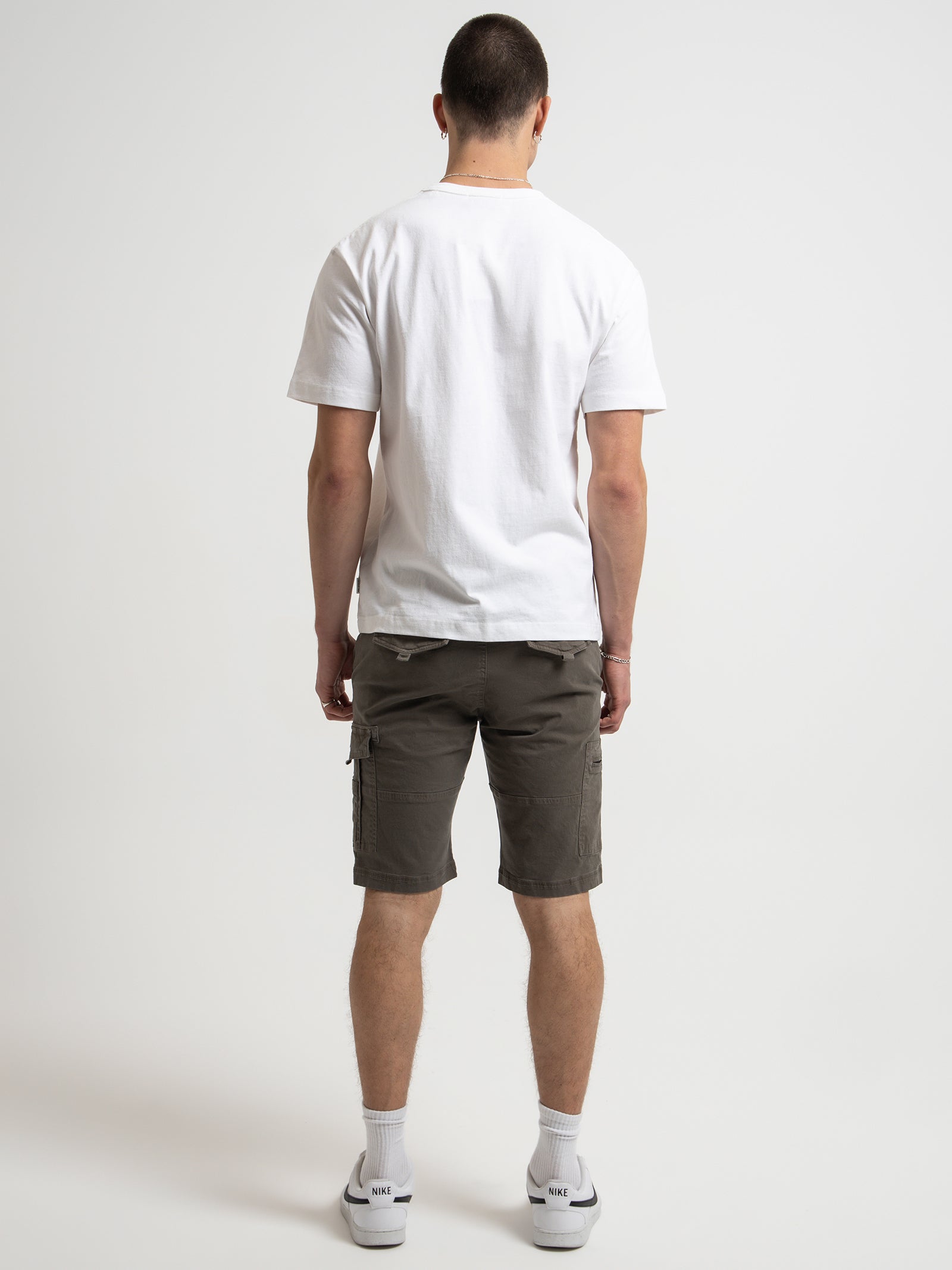 Leon Cargo Shorts in Dark Forest Green