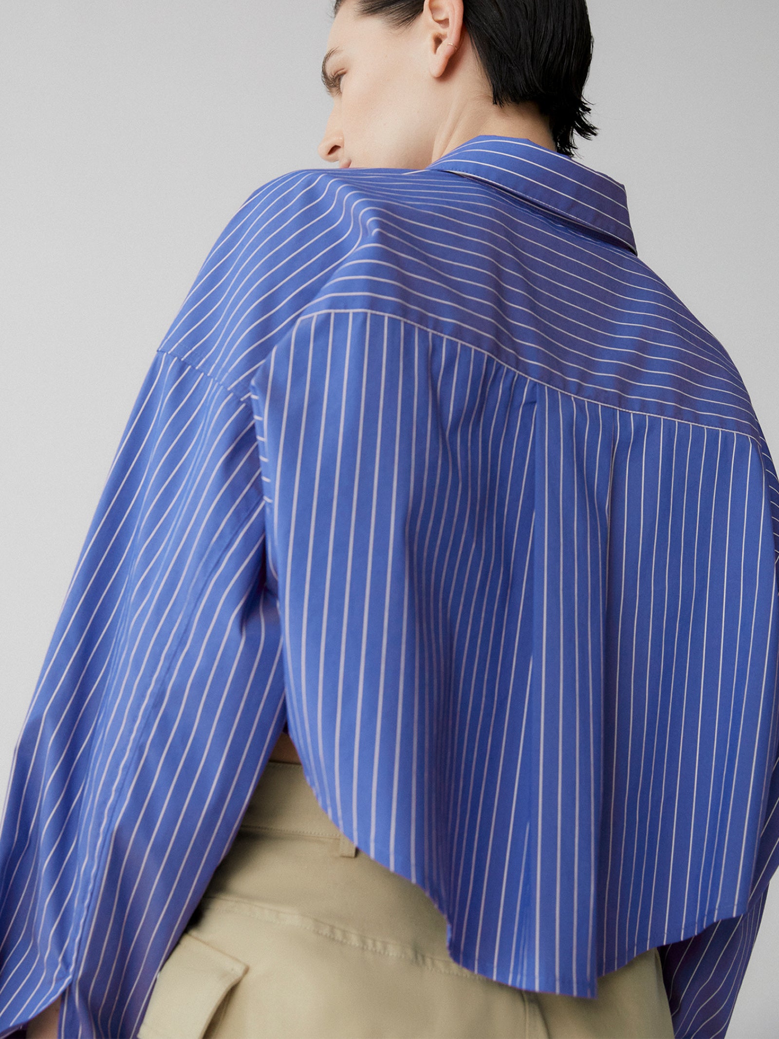 Jacey Cropped Oversized Shirt in Dutch Blue