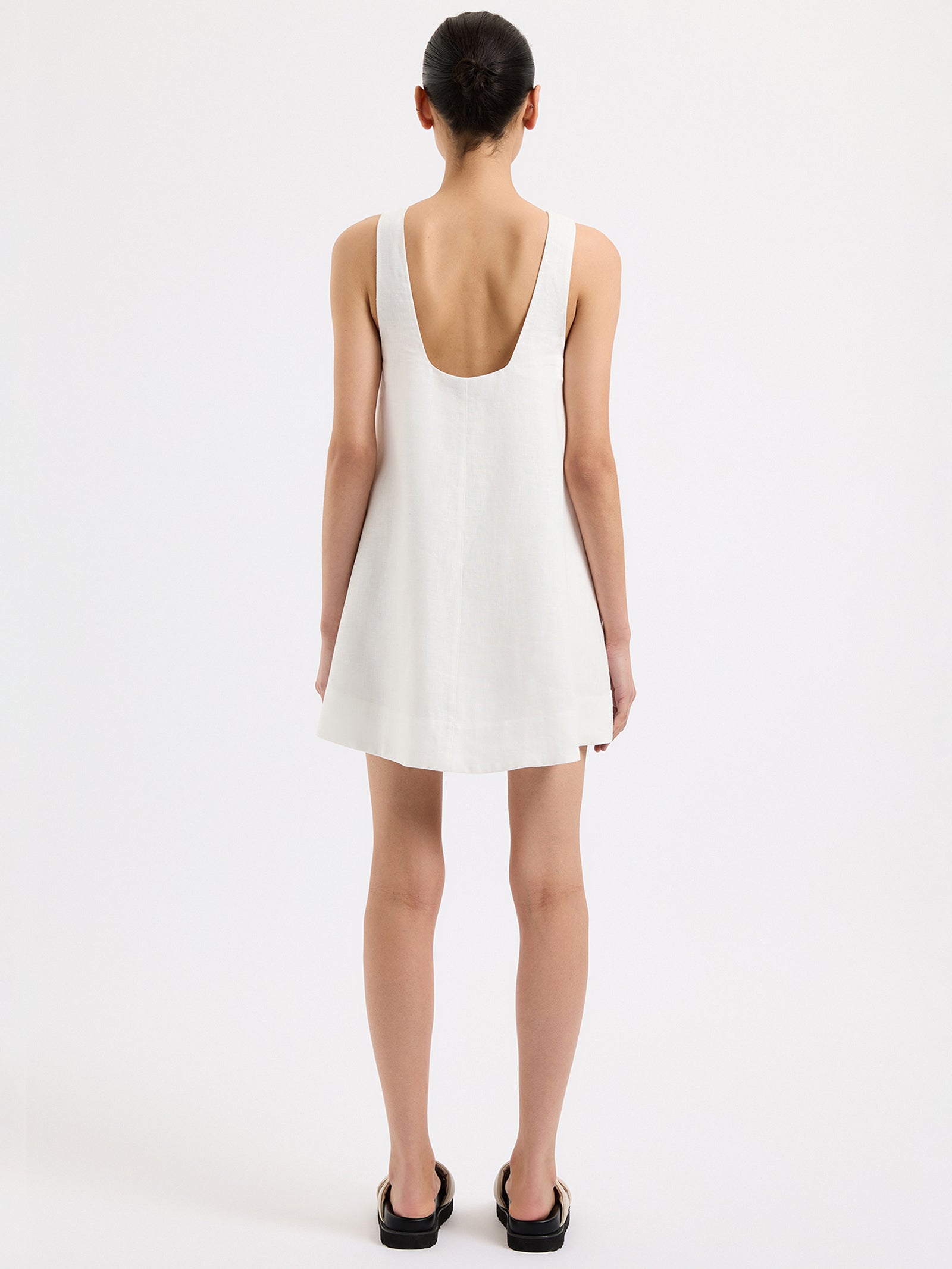 Nemi Linen Dress in White