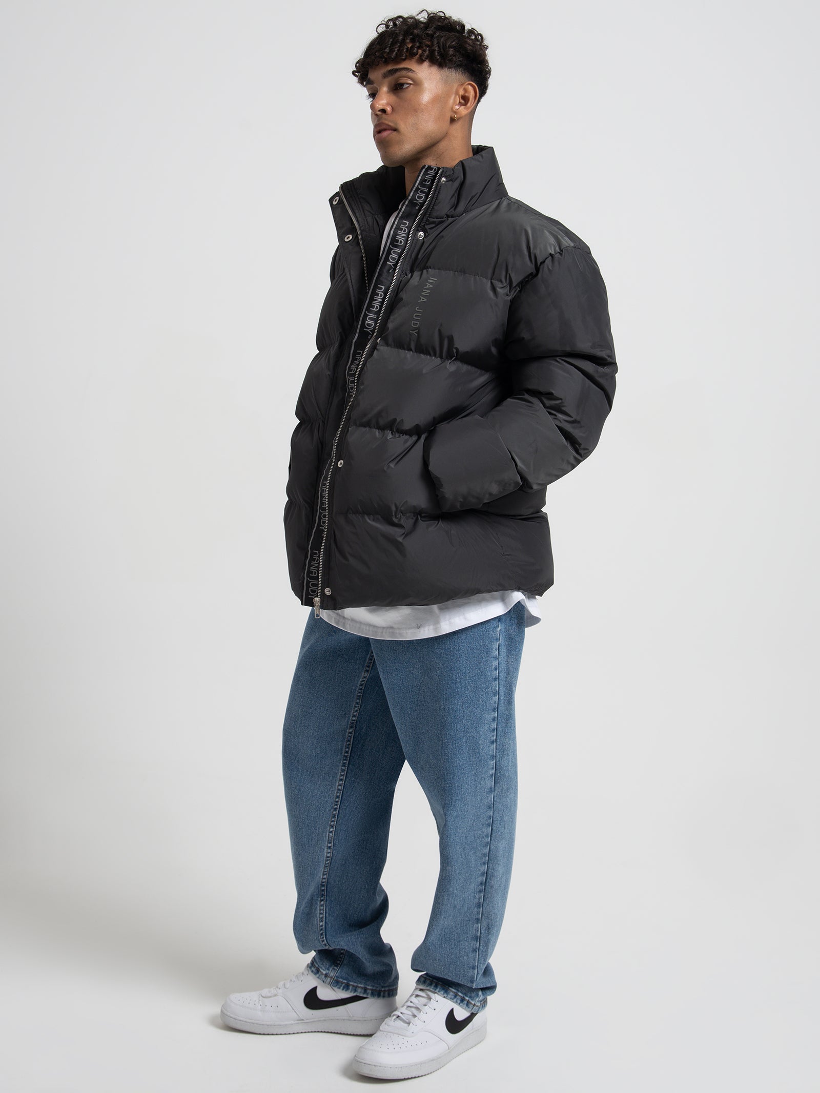 The Johnson Puffer Jacket in Midnight Sky