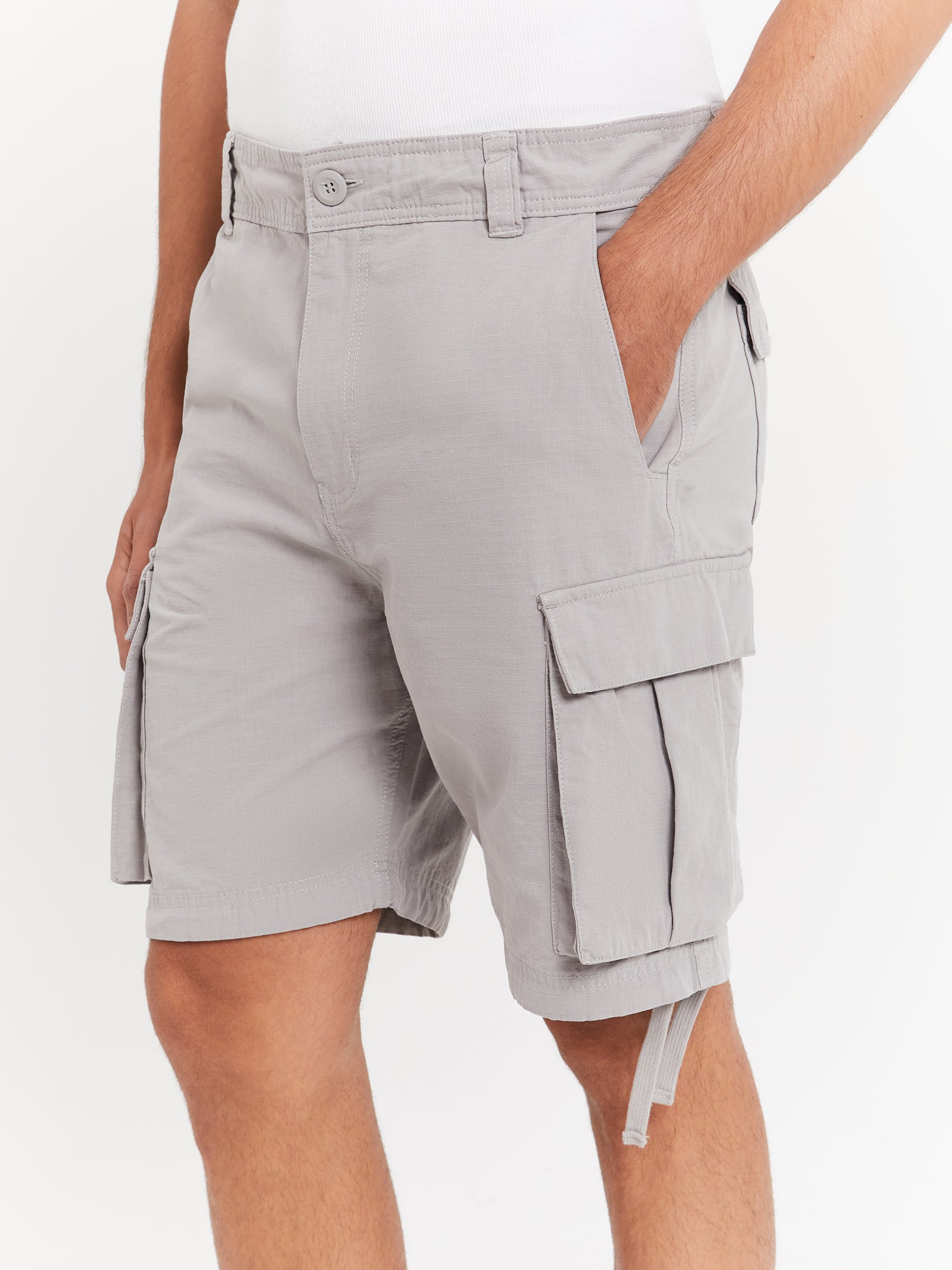 Wyatt Cargo Shorts in Grey