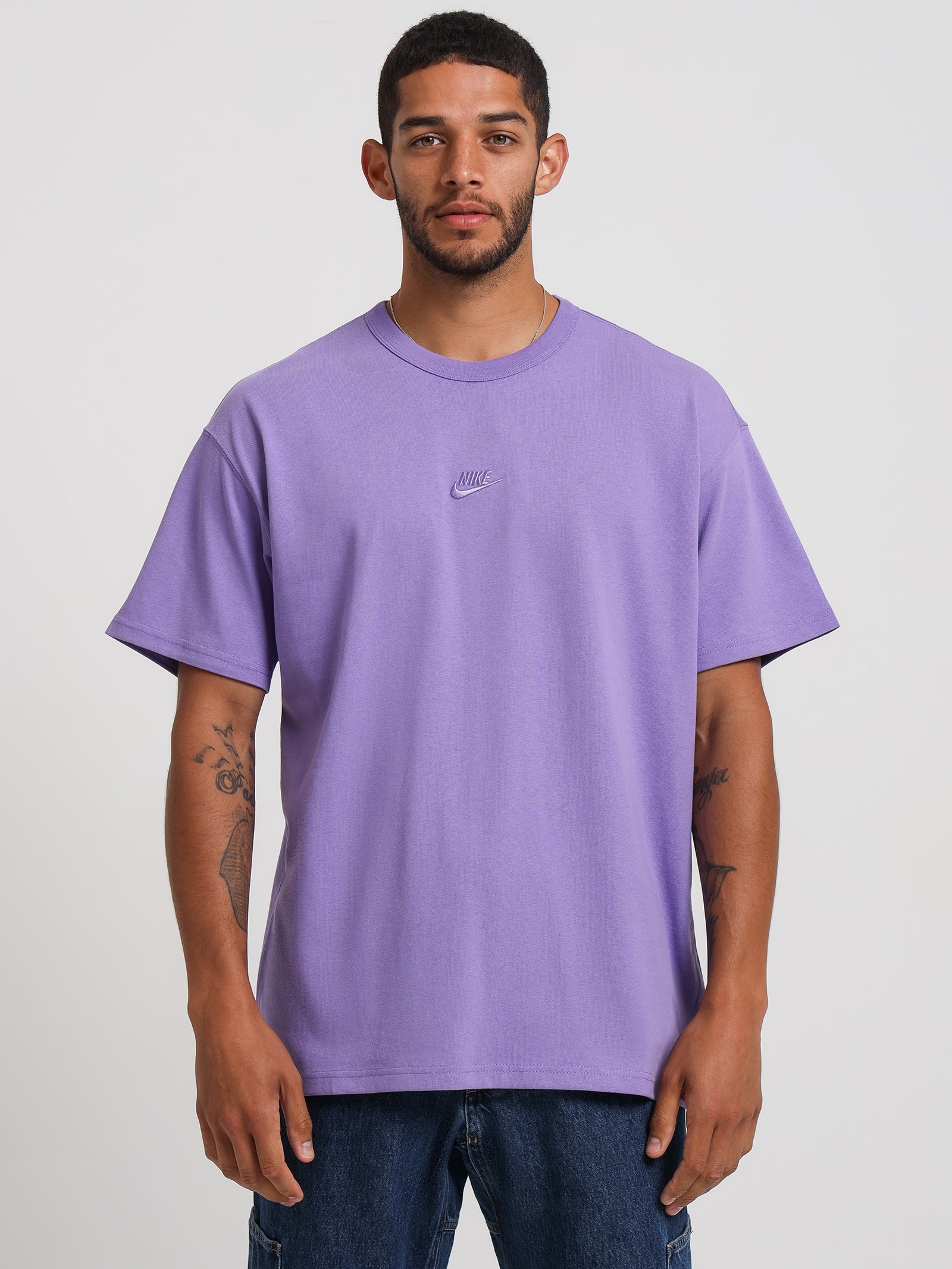 Sportswear Premium Essentials T-Shirt in Space Purple