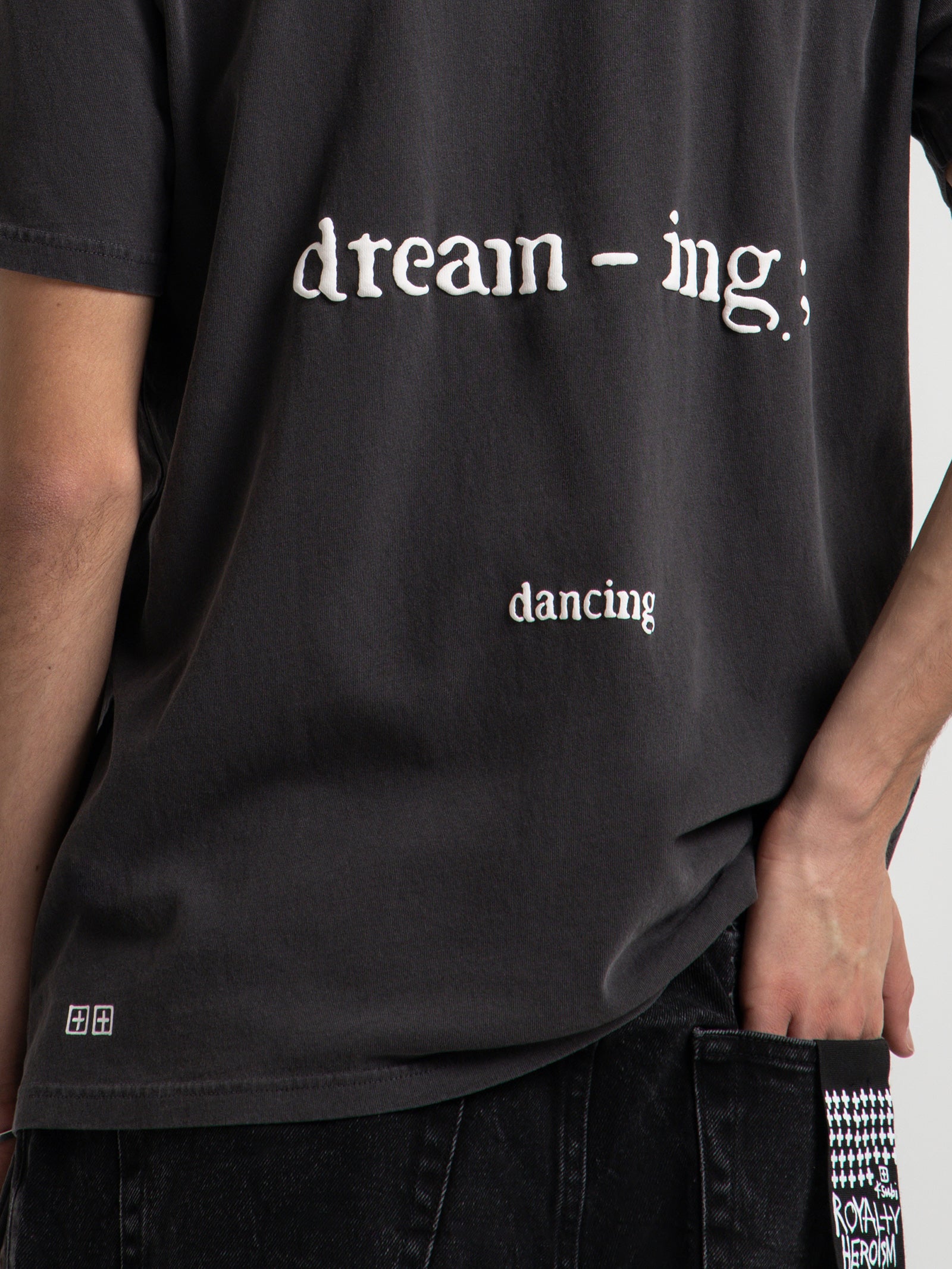 Dreaming Kash Short Sleeve T-Shirt in Faded Black