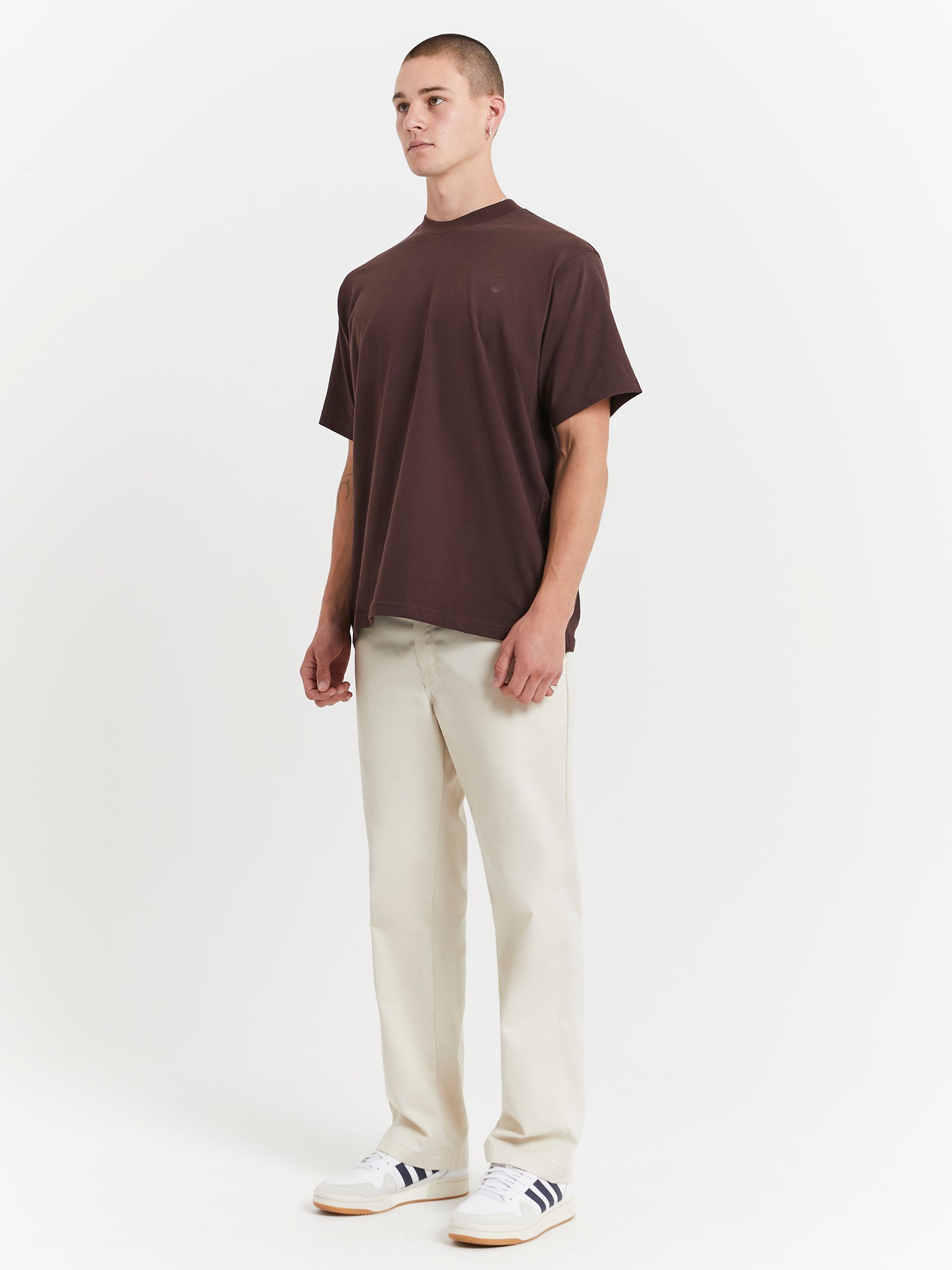 Adicolor Contempo T-Shirt in Shadow Brown